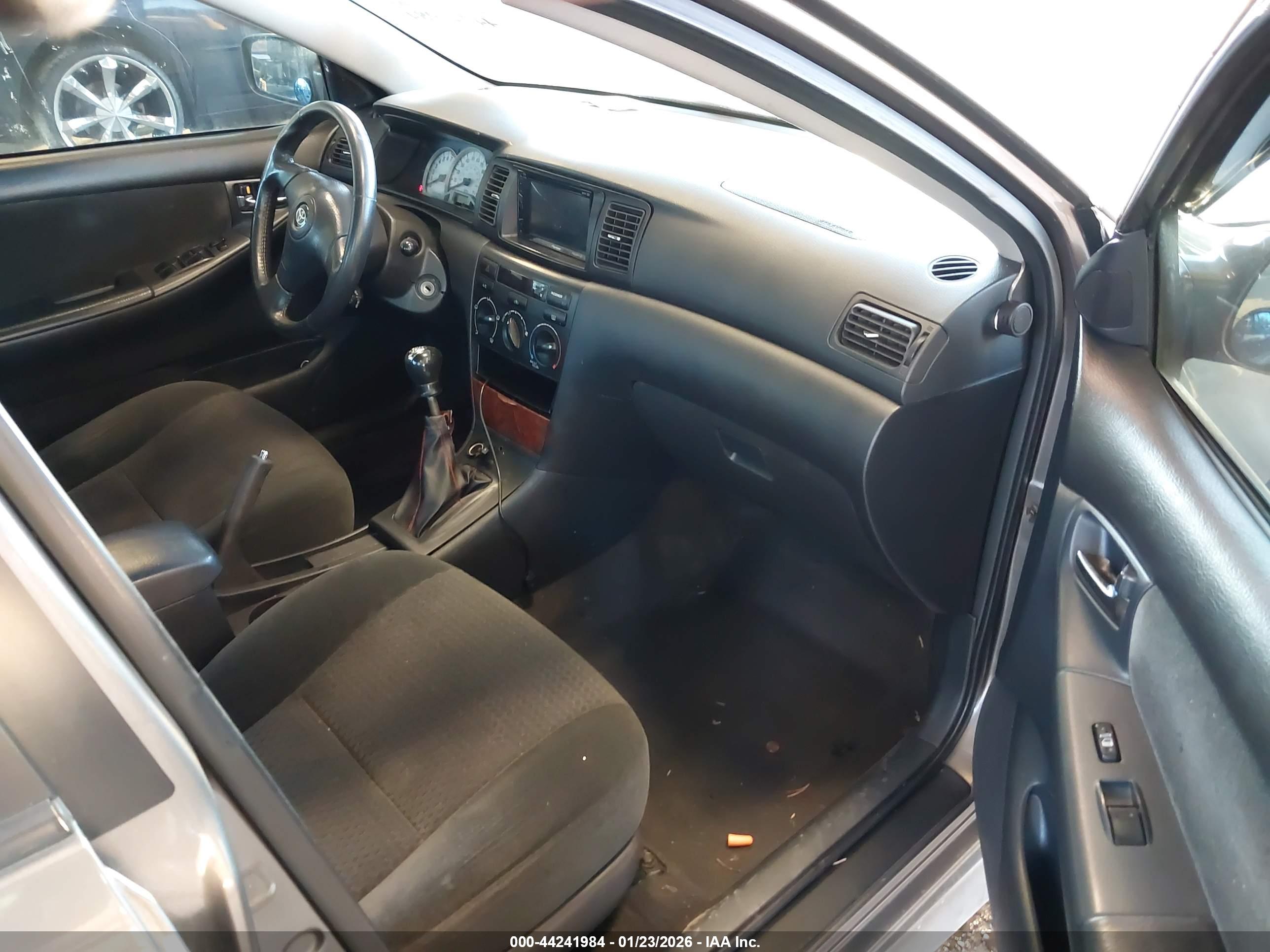 TOYOTA COROLLA image 5
