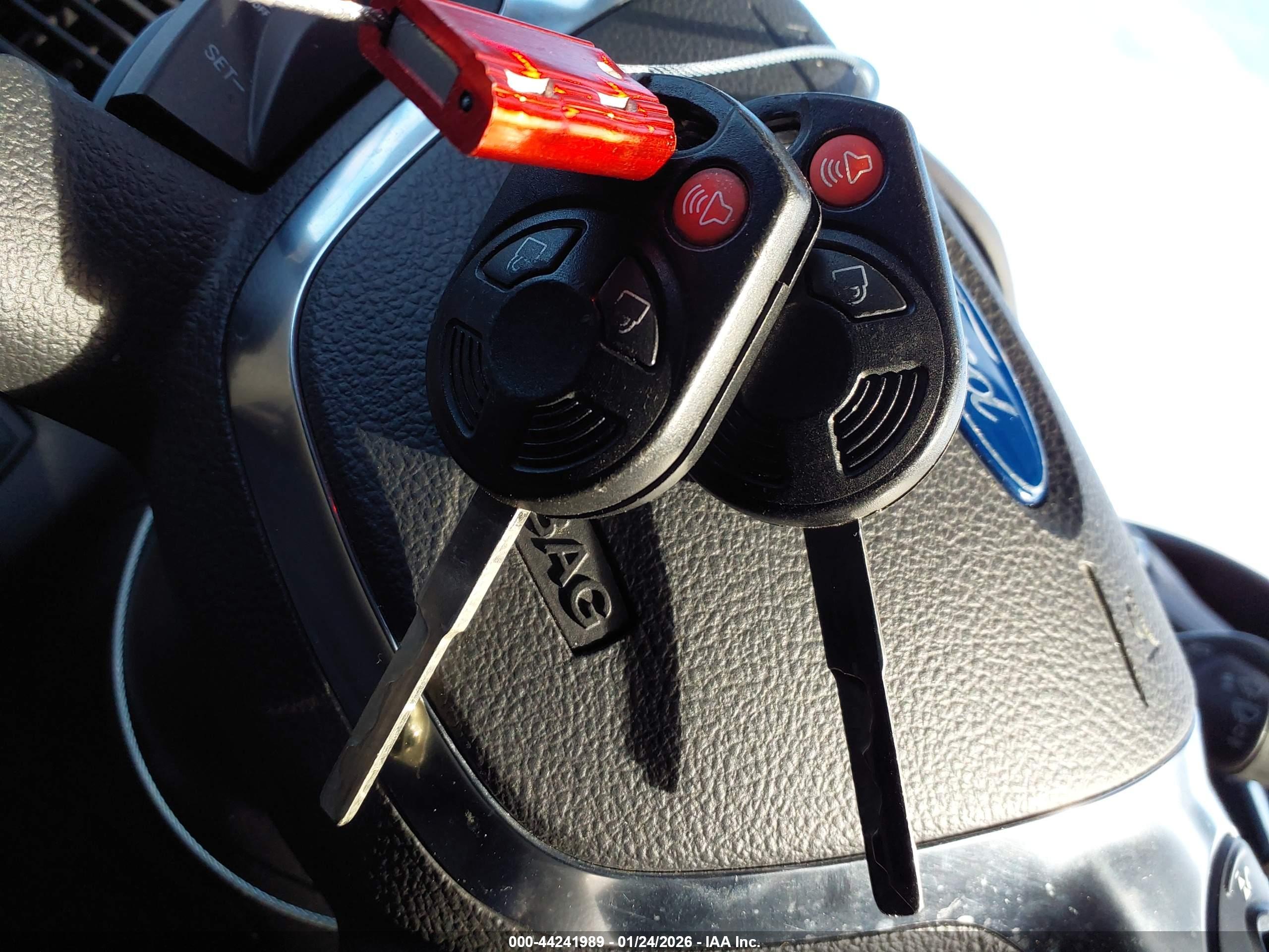 FORD ESCAPE image 11