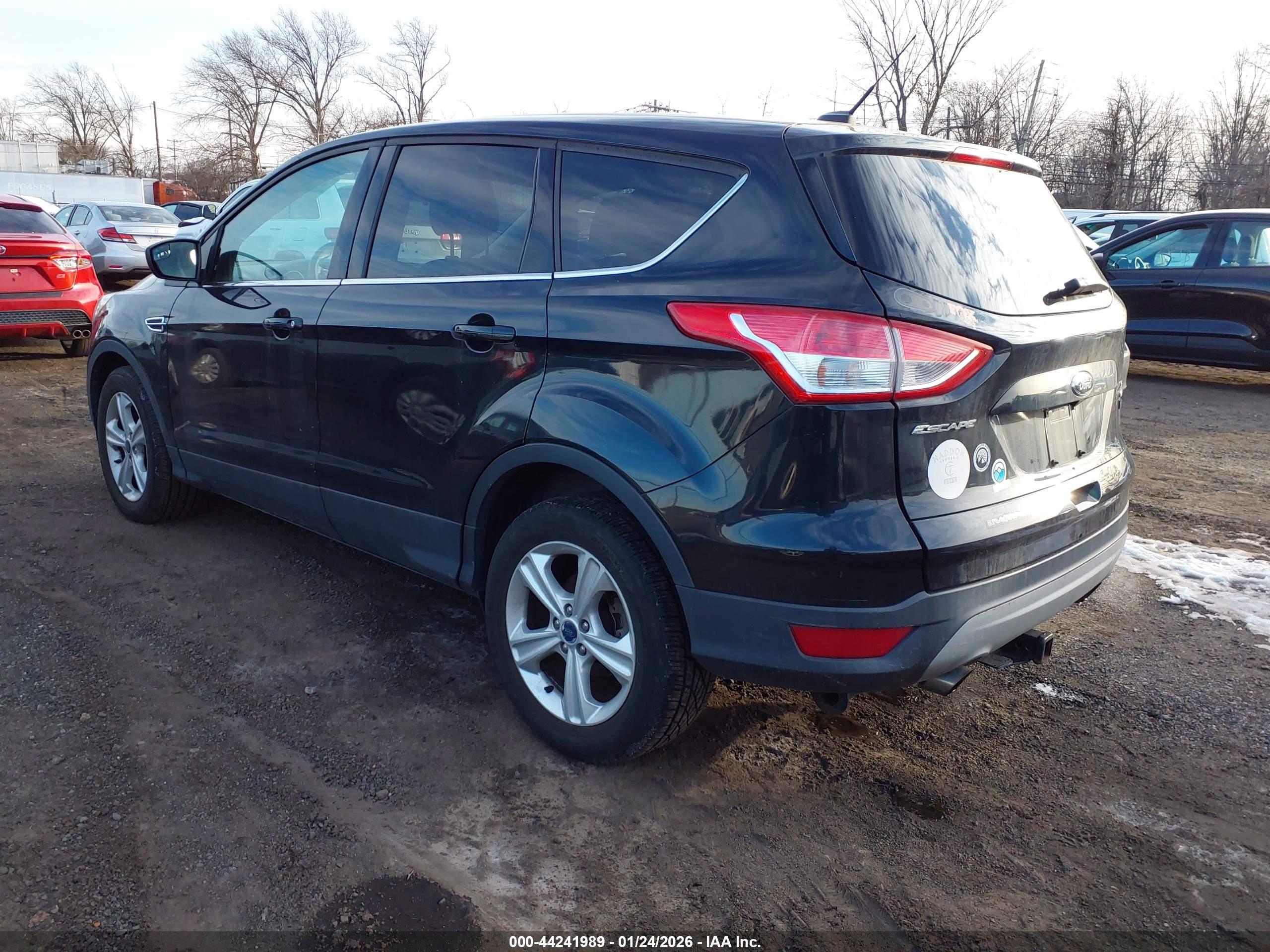 FORD ESCAPE image 3