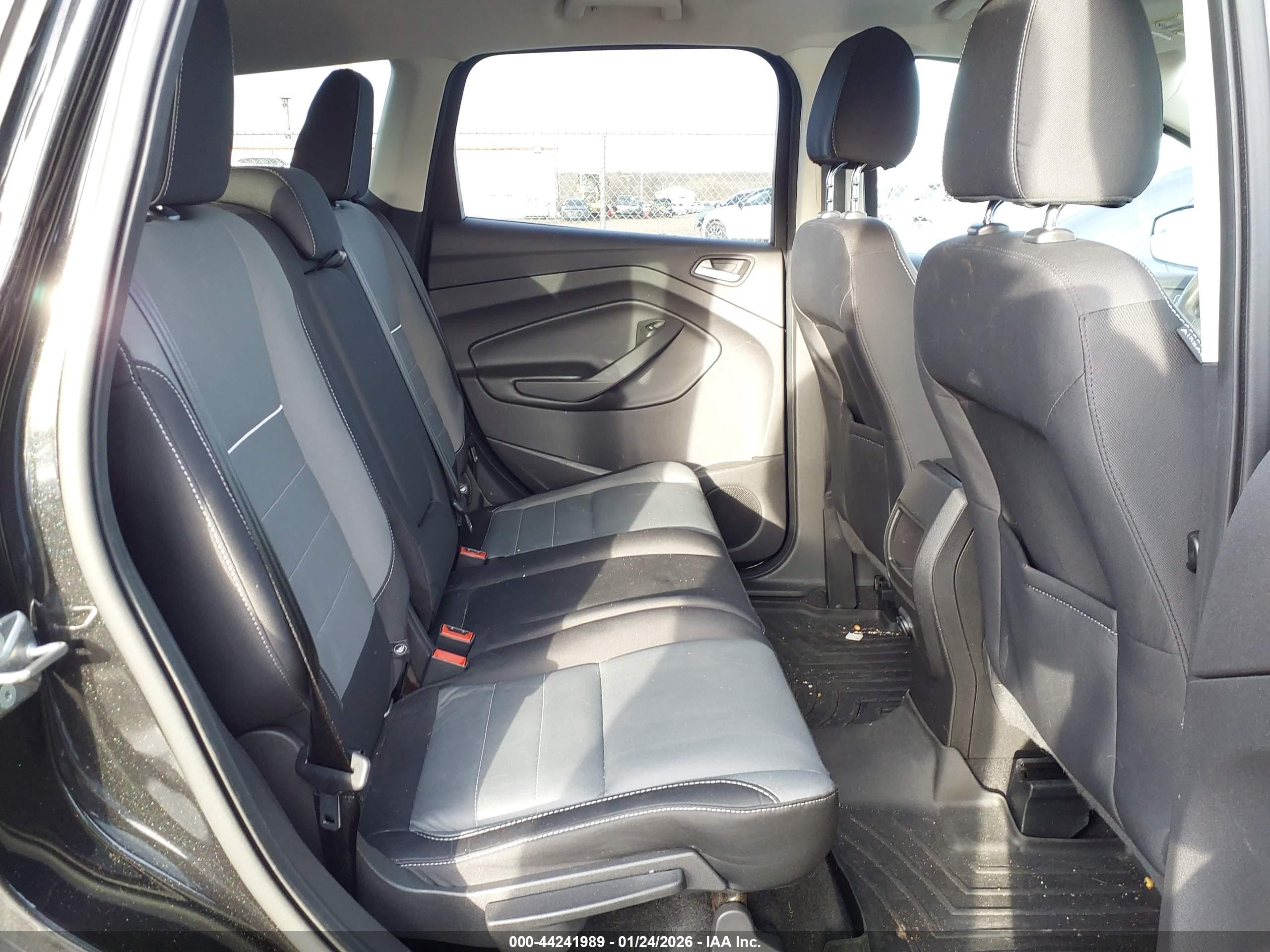 FORD ESCAPE image 8