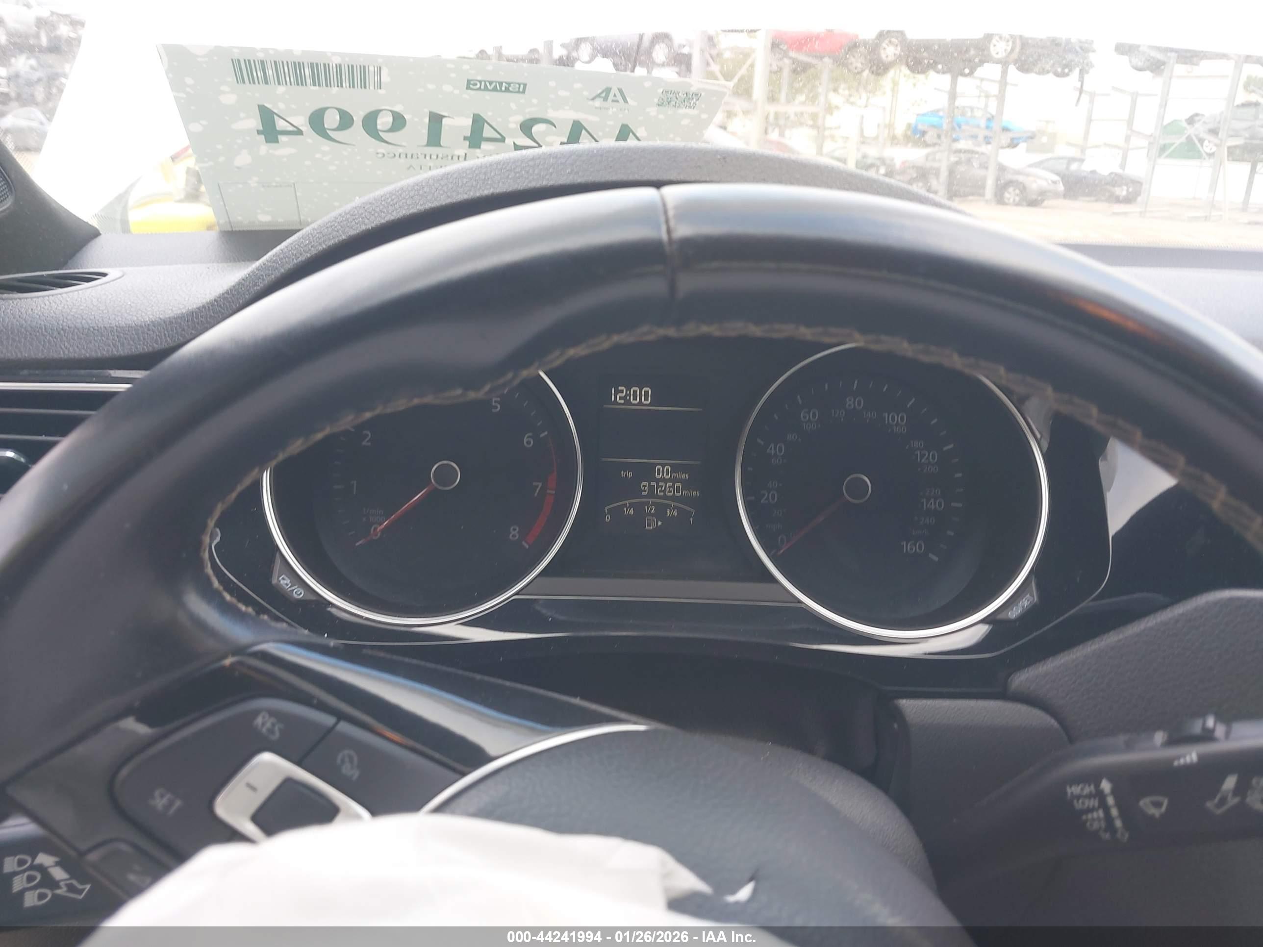 VOLKSWAGEN JETTA image 7