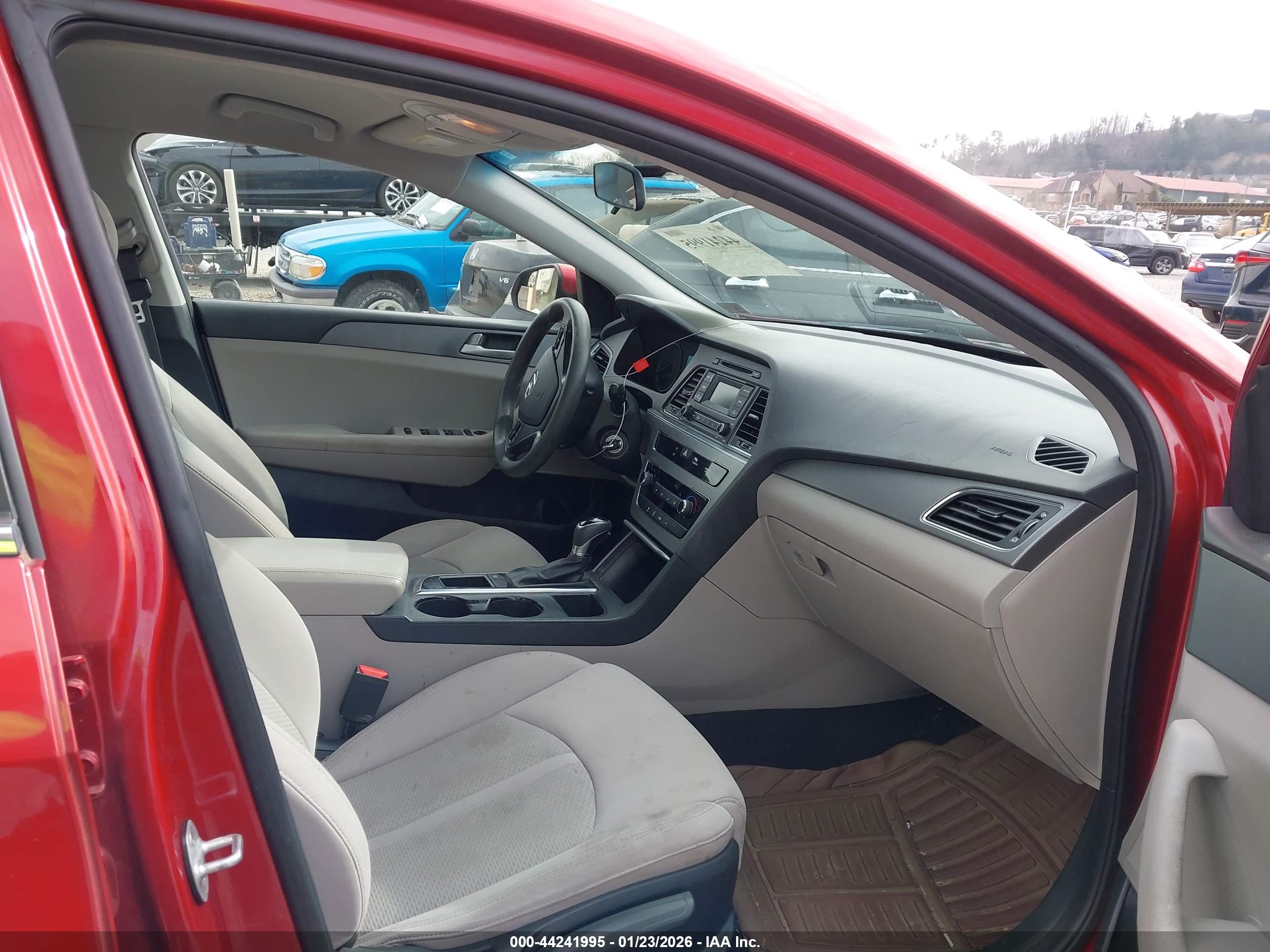 HYUNDAI SONATA image 5