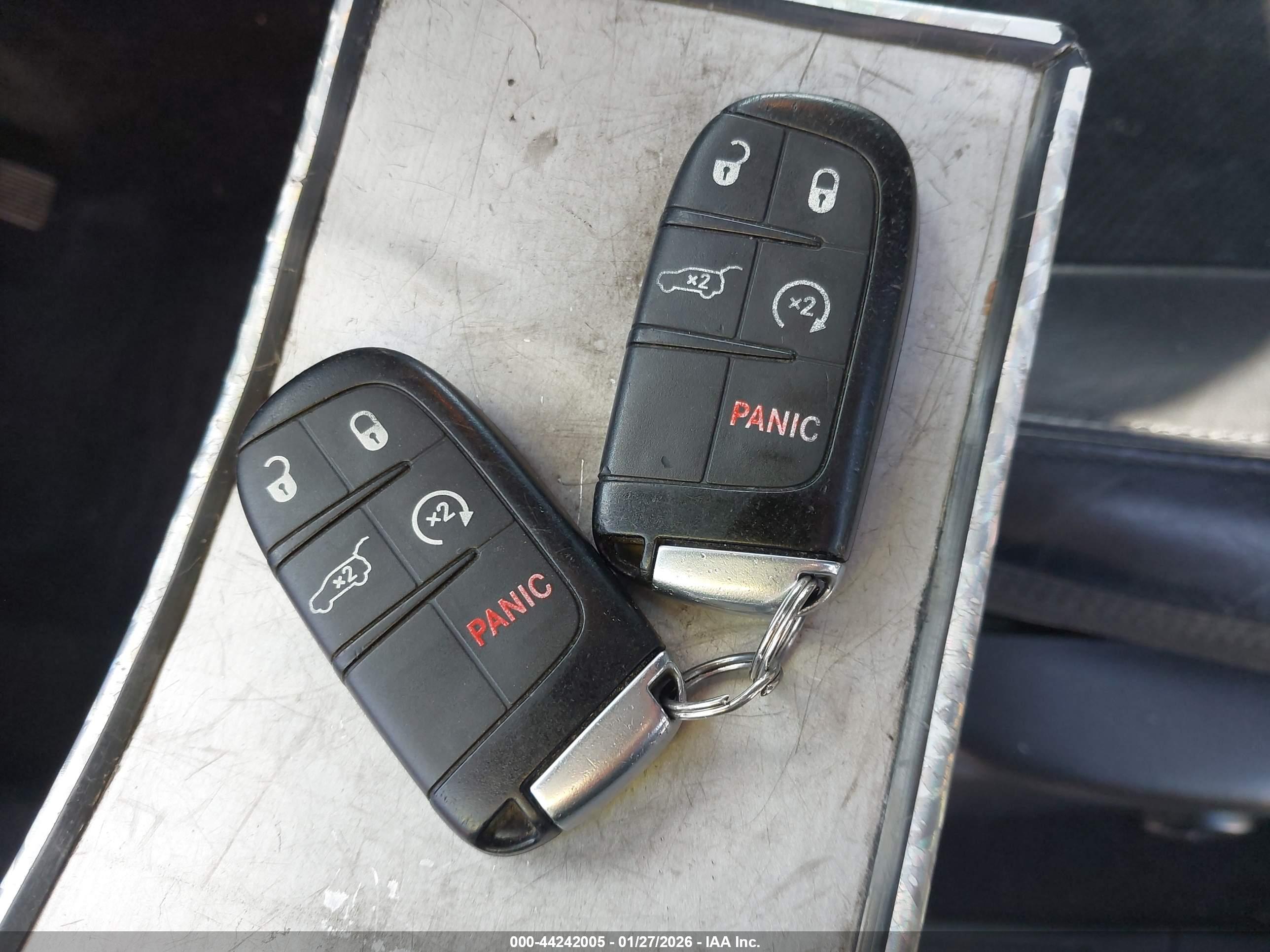 JEEP GRAND image 11