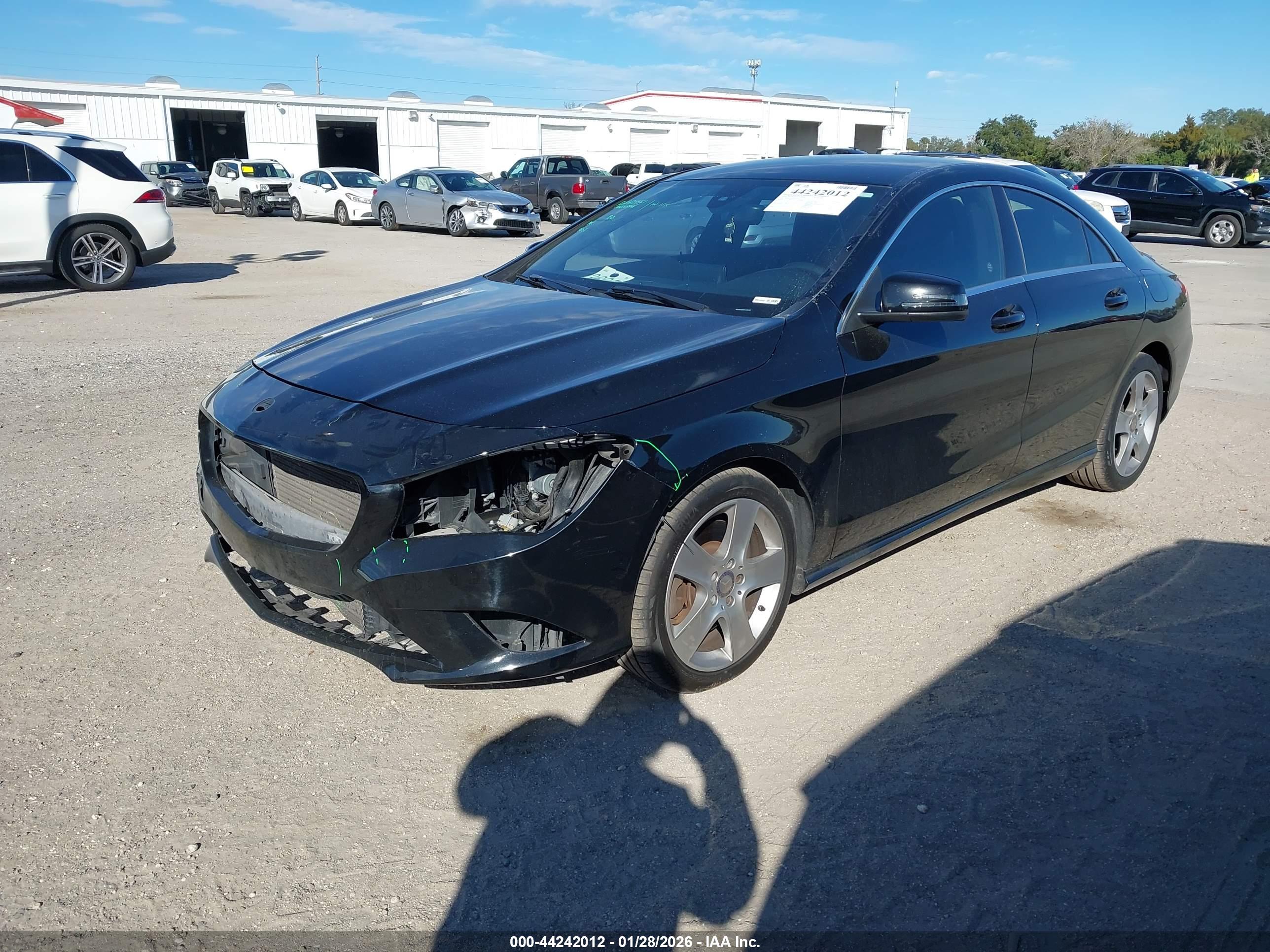 MERCEDES-BENZ CLA image 2