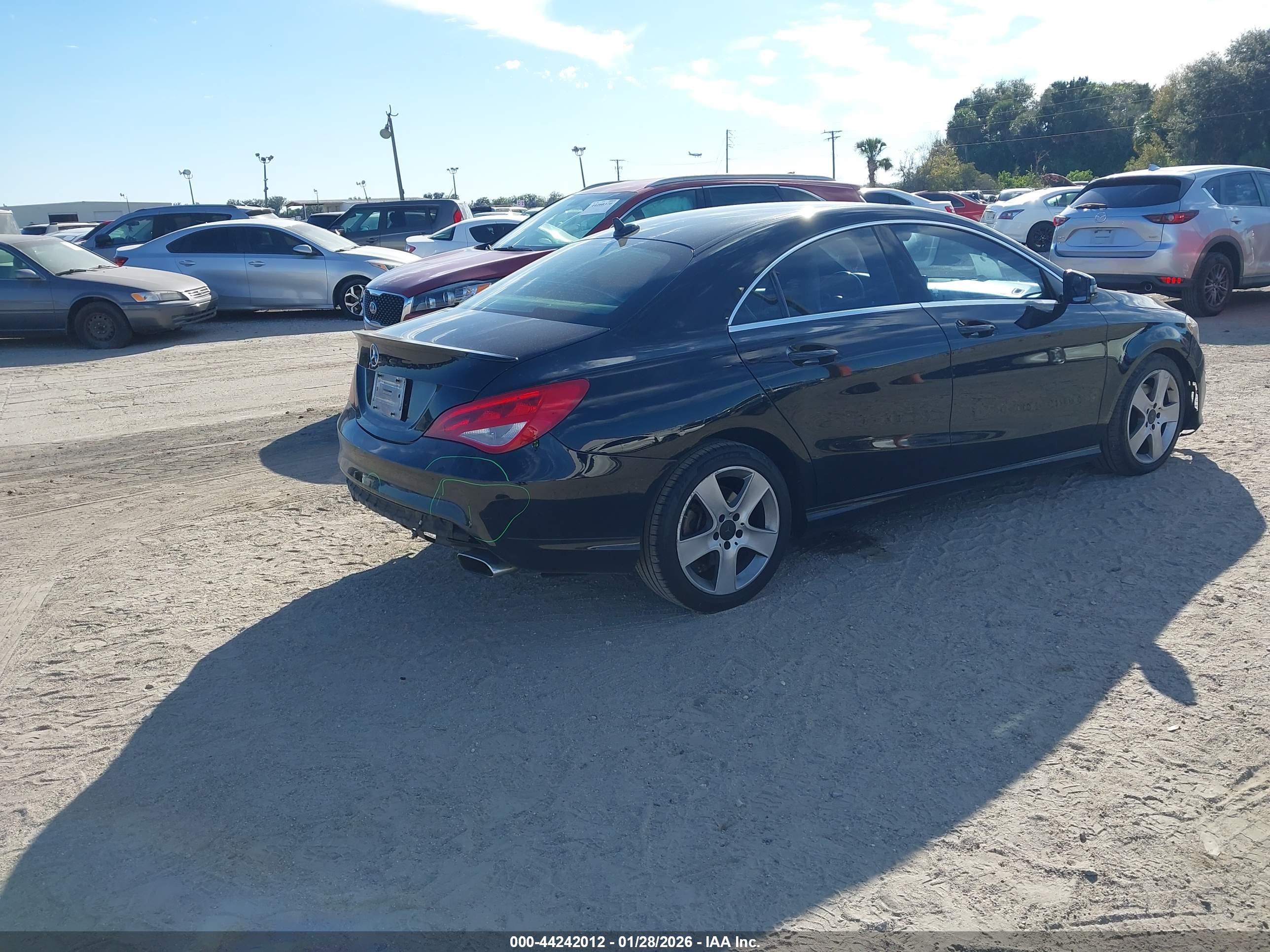 MERCEDES-BENZ CLA image 4