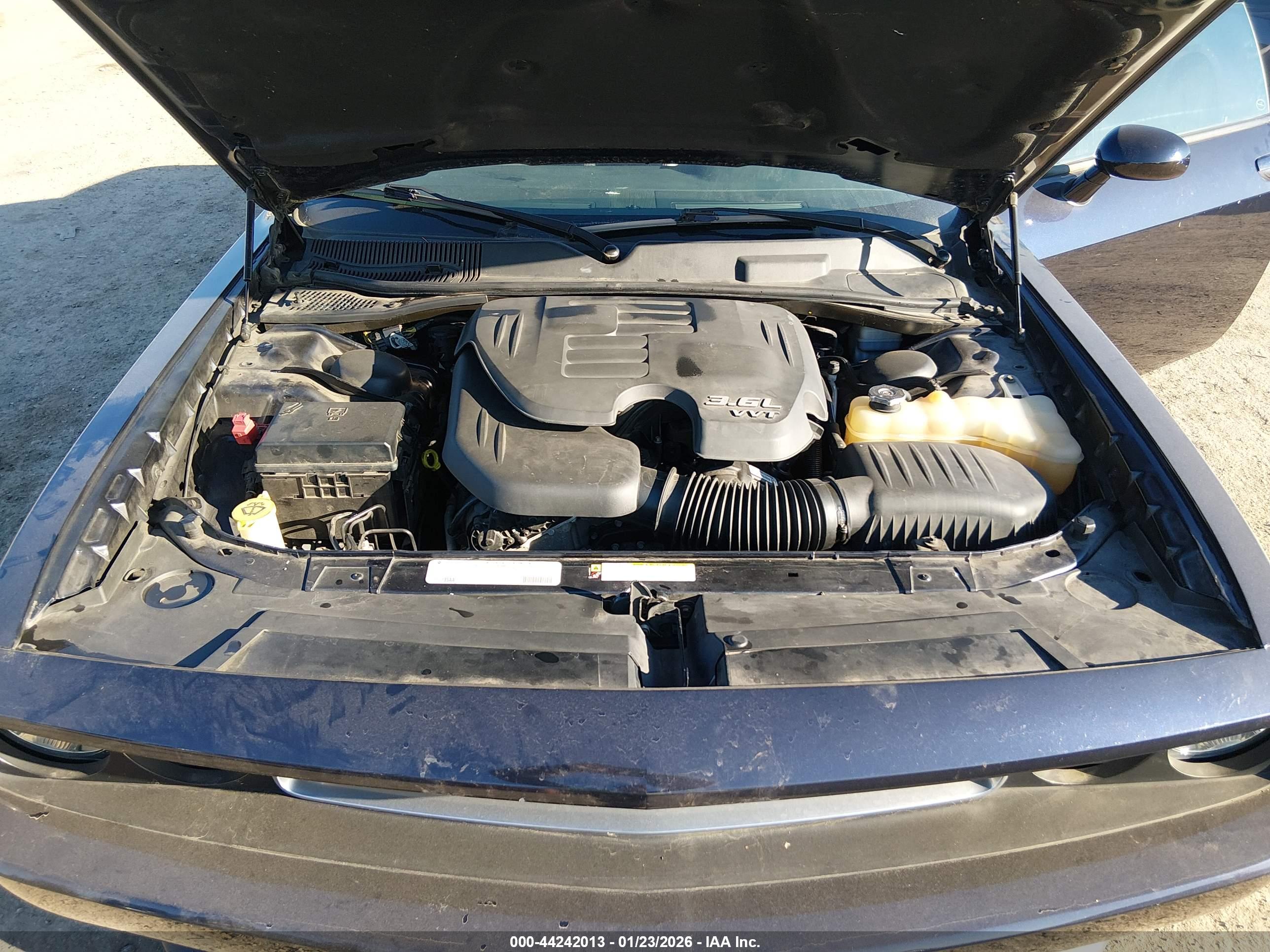 DODGE CHALLENGER image 10