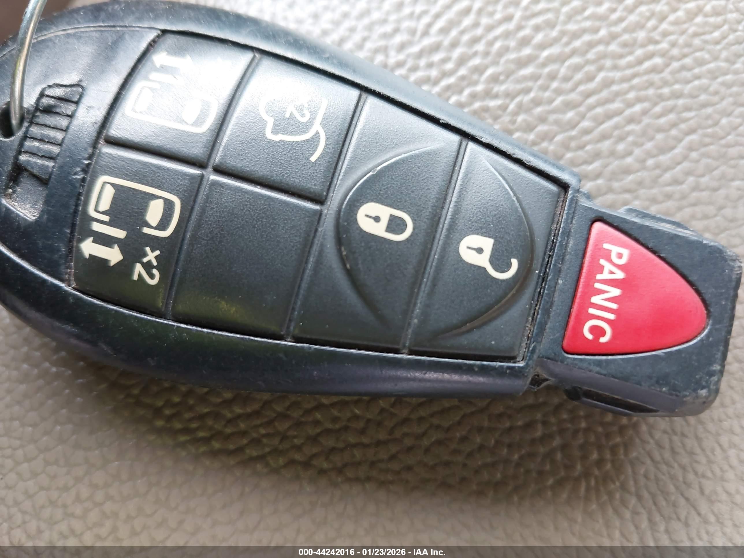 CHRYSLER TOWN image 11