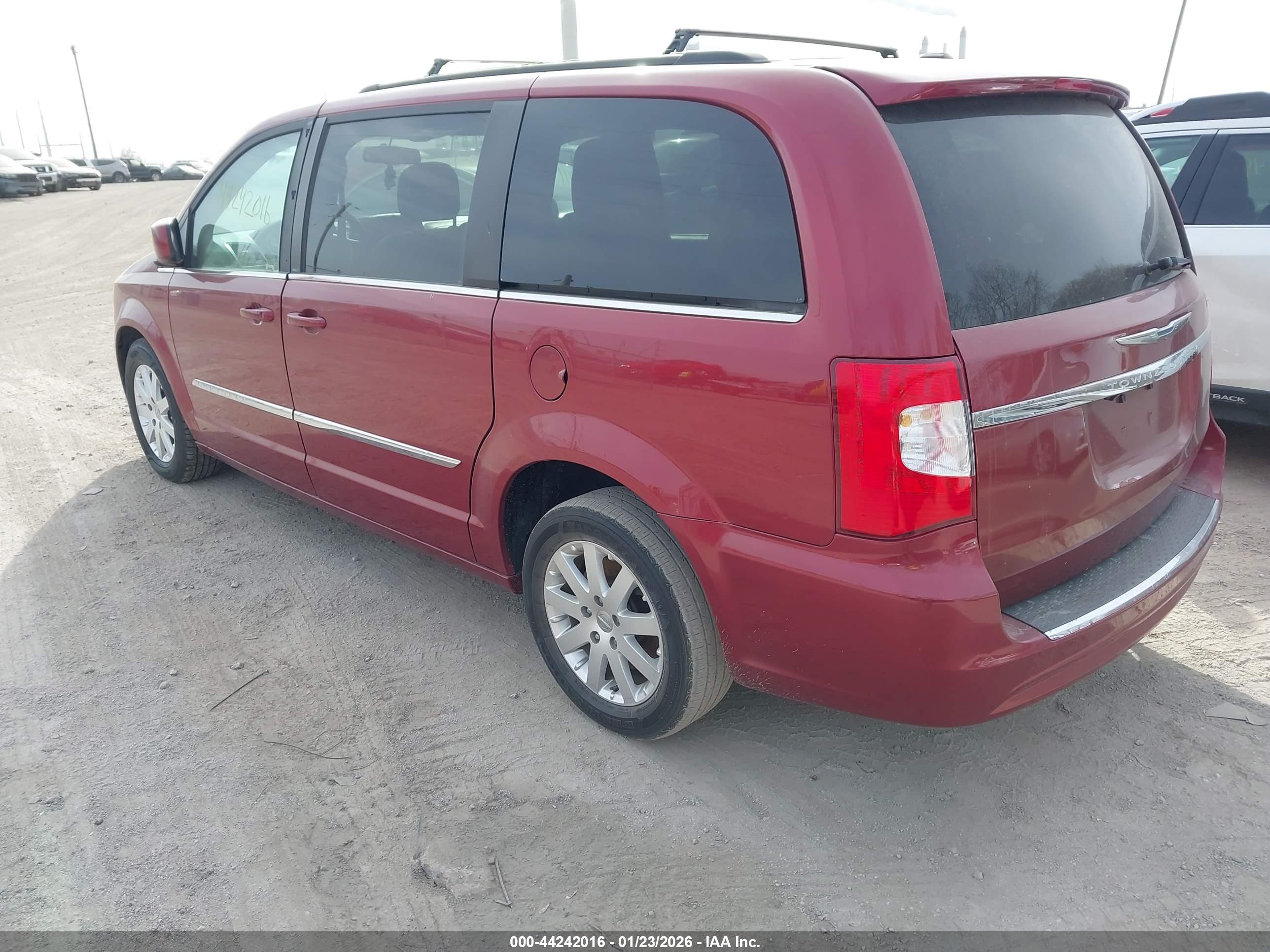 CHRYSLER TOWN image 3