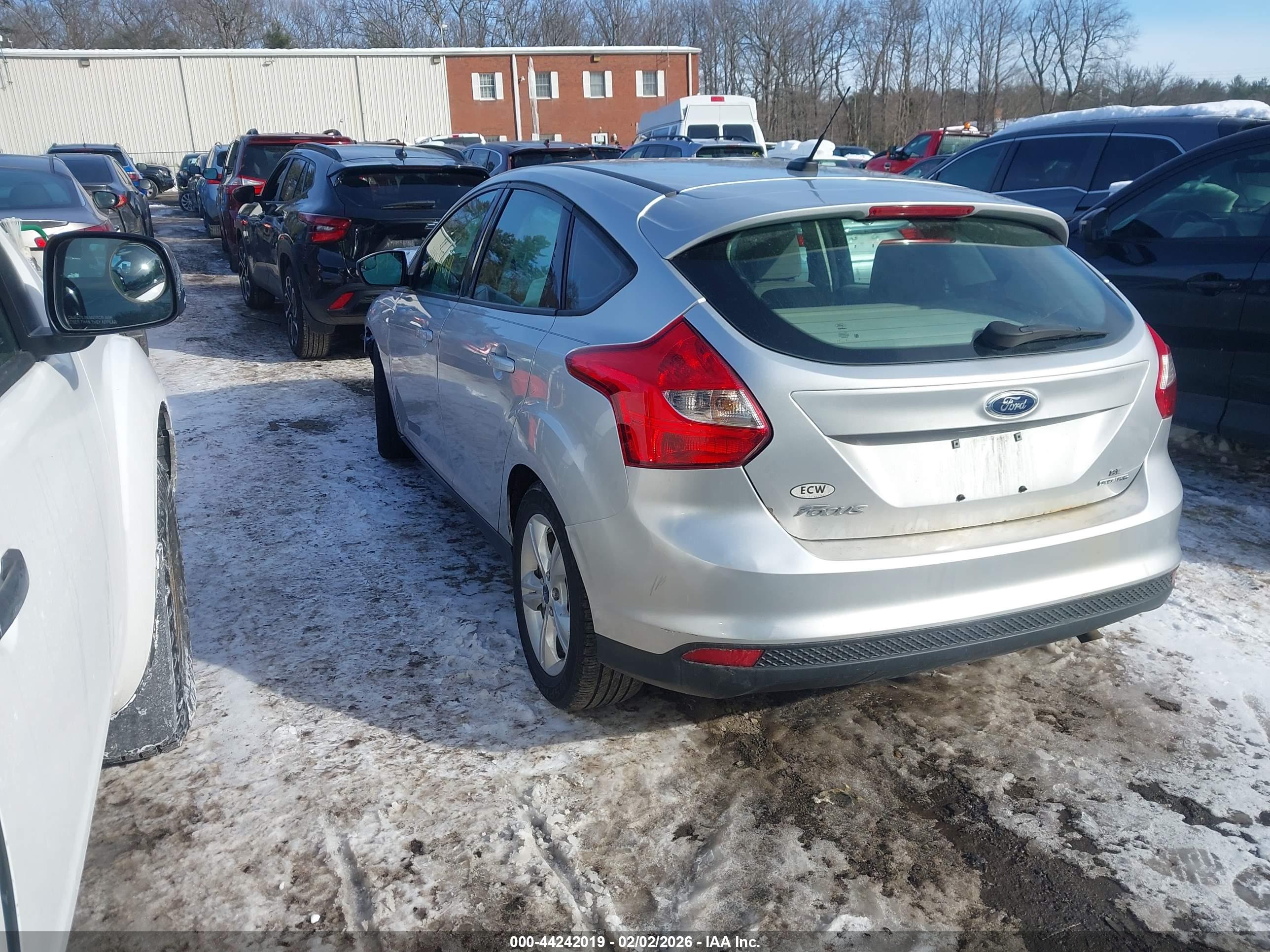 FORD FOCUS image 3