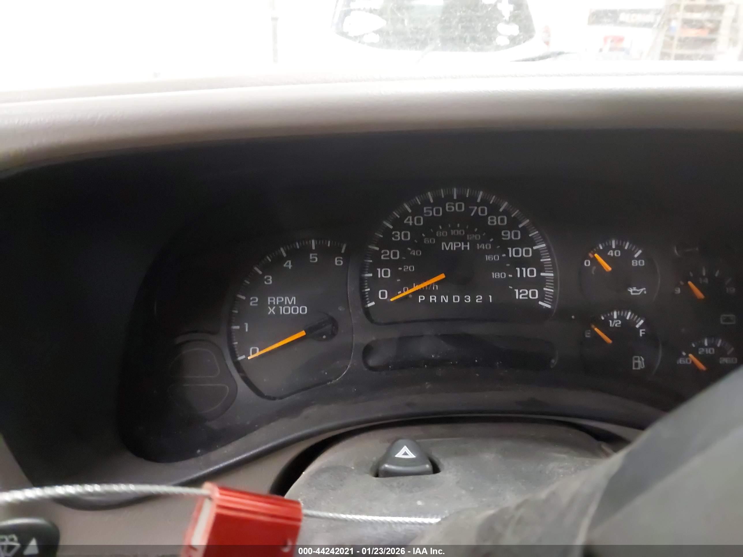 CHEVROLET SILVERADO image 7