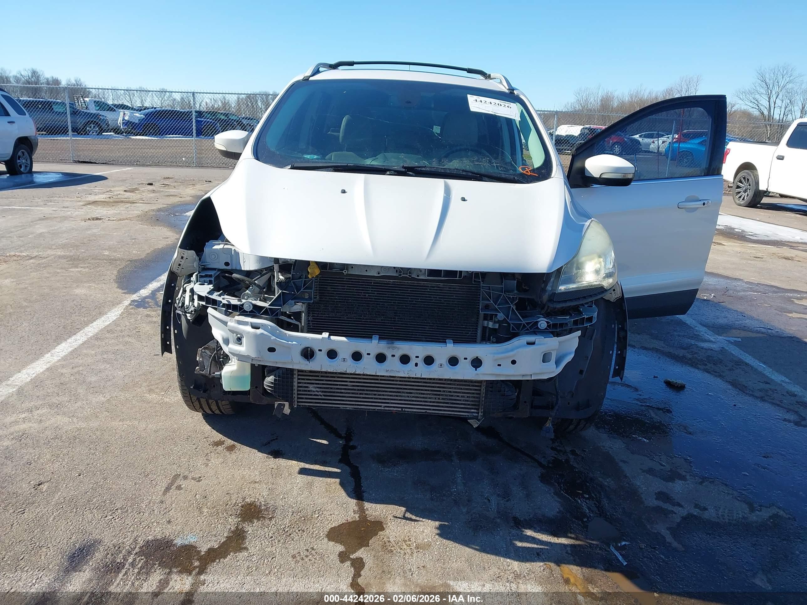 FORD ESCAPE image 6