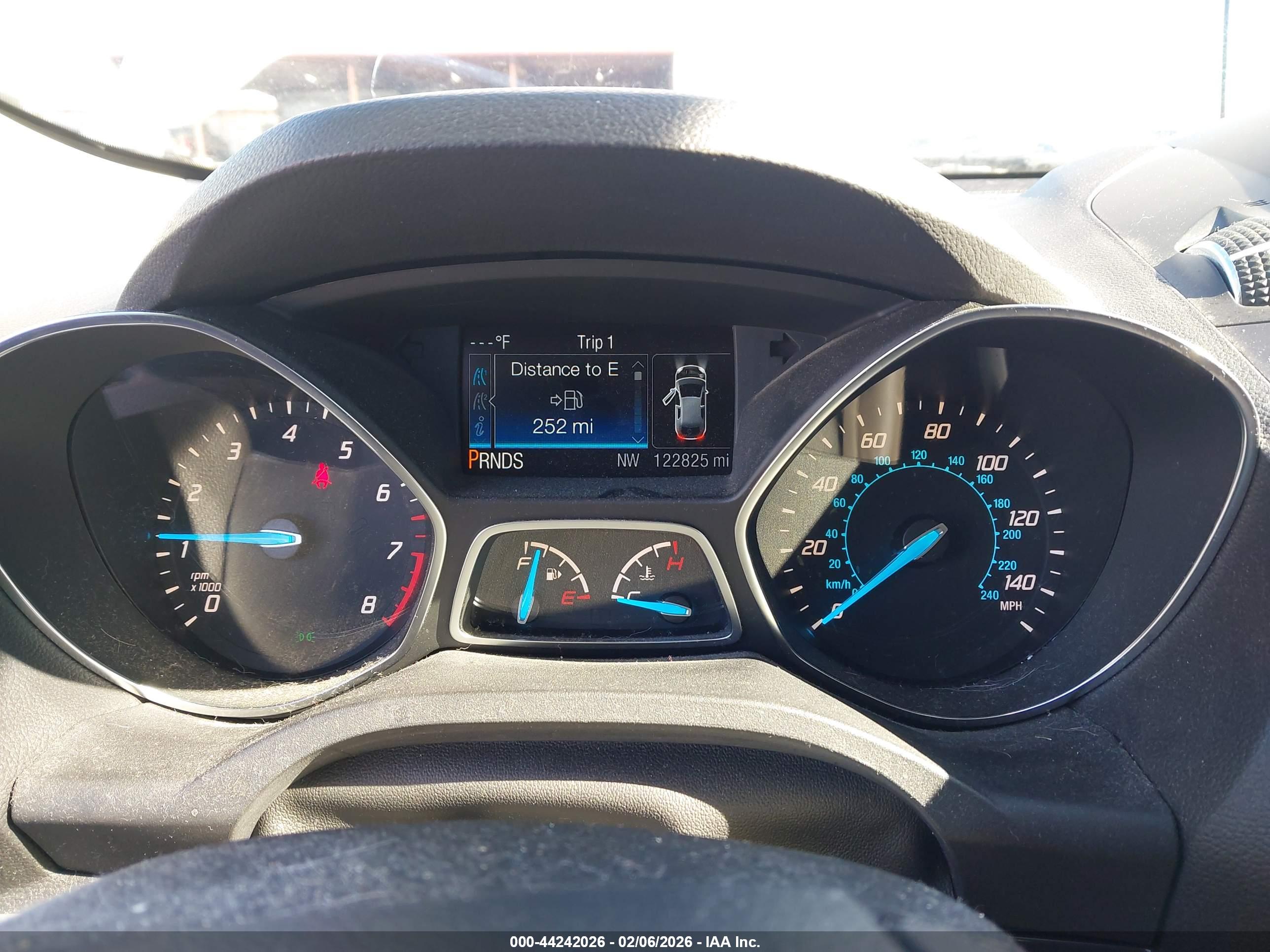 FORD ESCAPE image 7