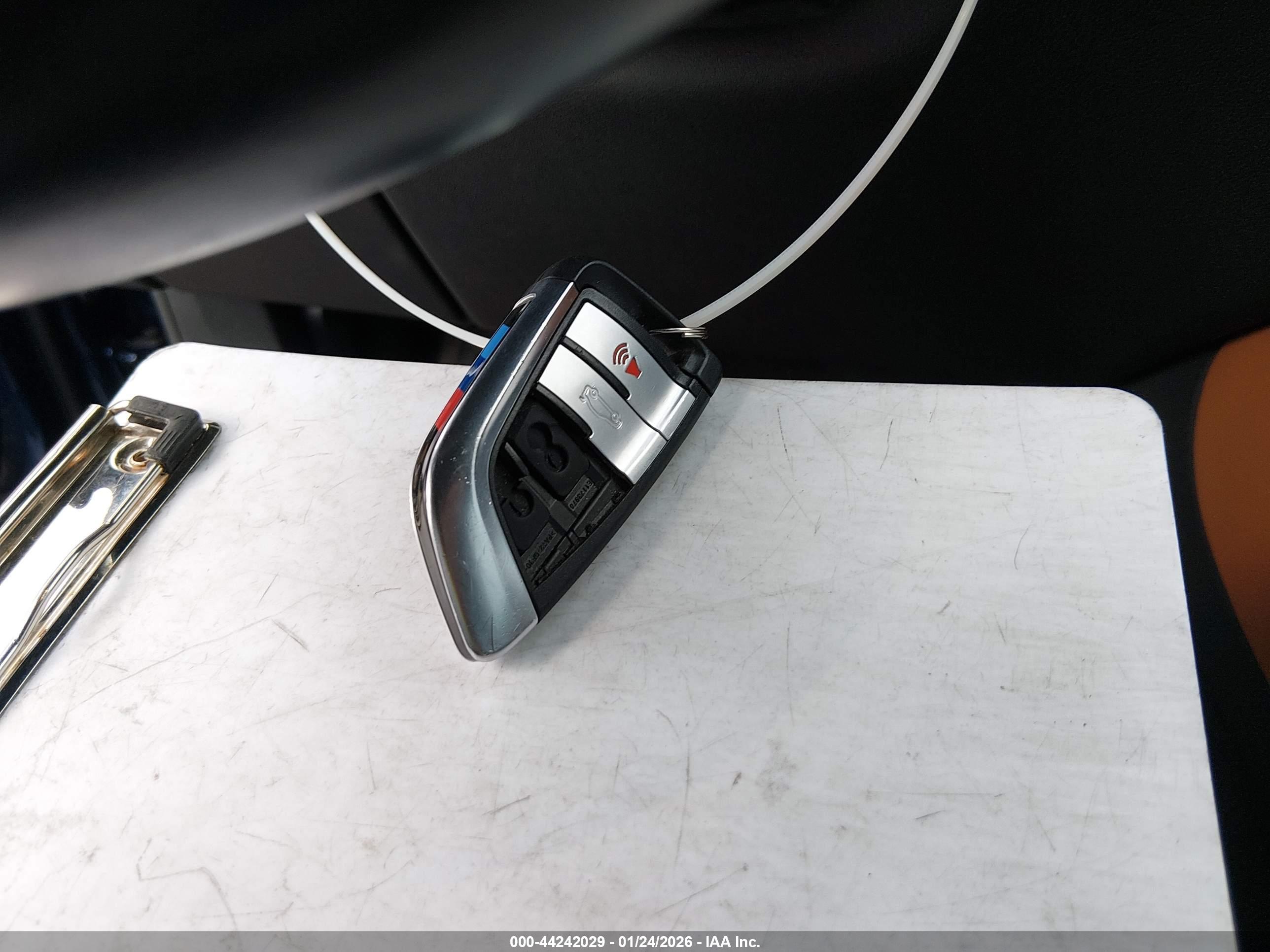 BMW X6 image 11