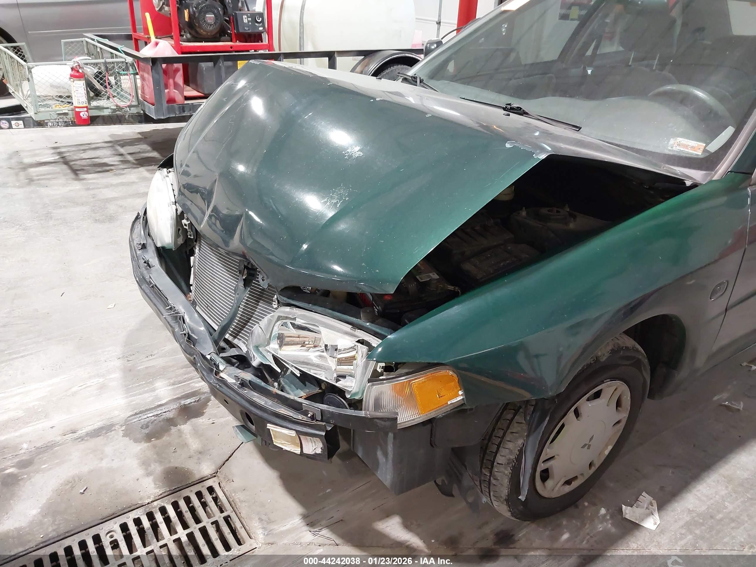 MITSUBISHI MIRAGE image 6