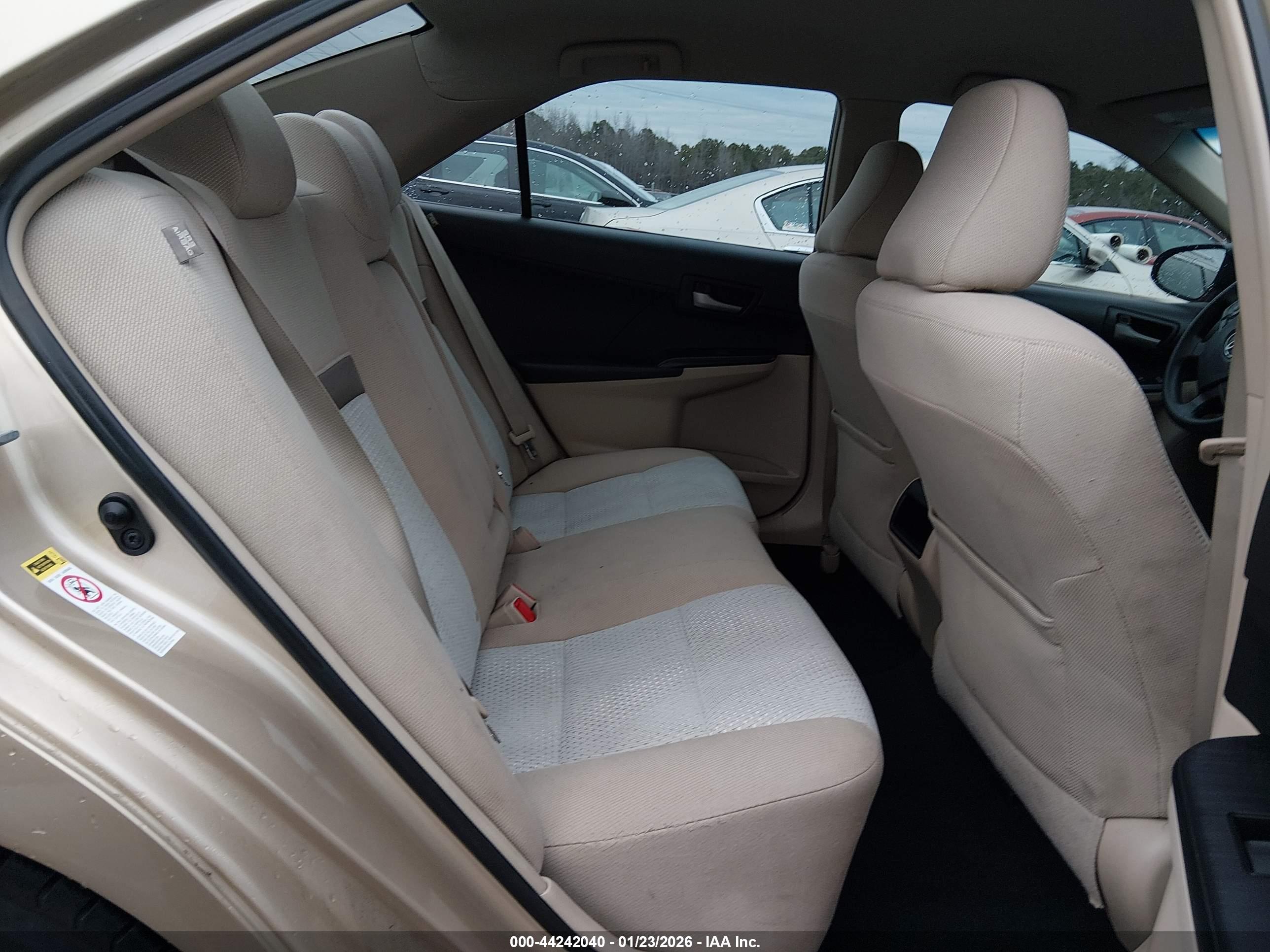 TOYOTA CAMRY image 8