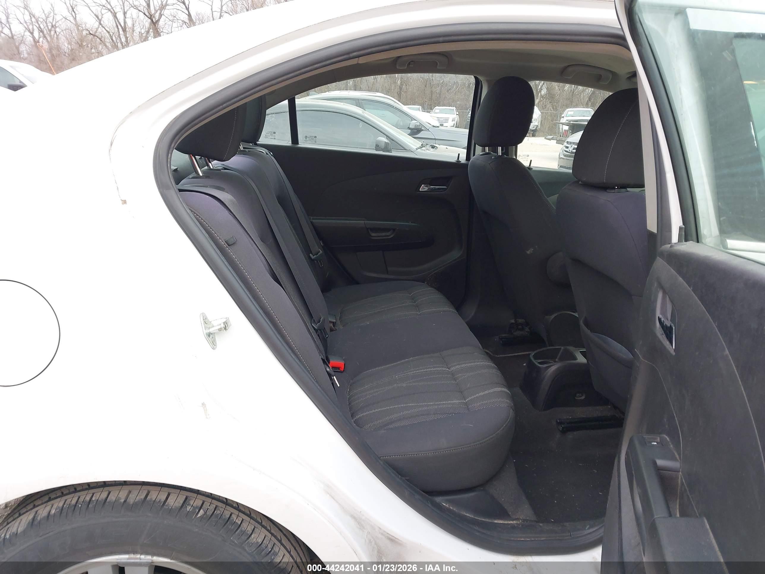 CHEVROLET SONIC image 8