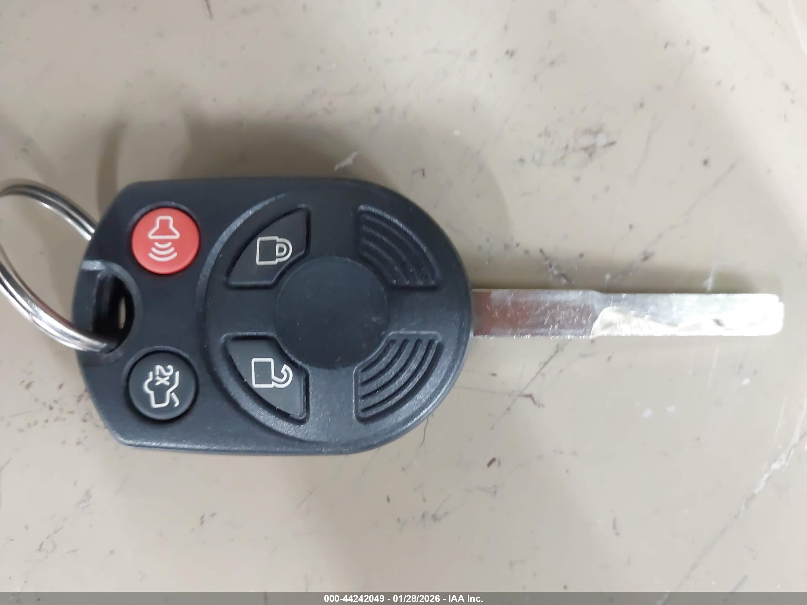 FORD ESCAPE image 11