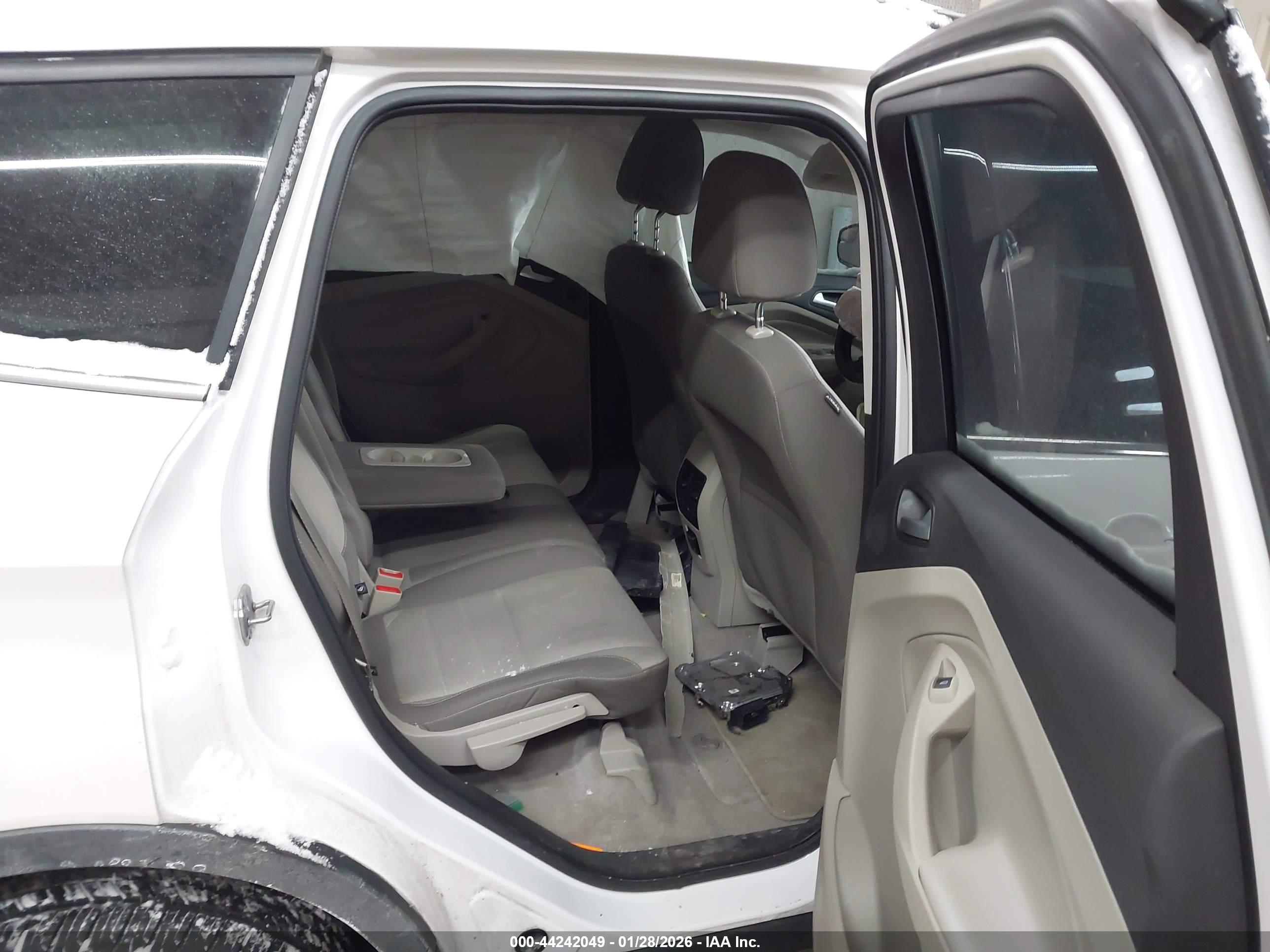 FORD ESCAPE image 8