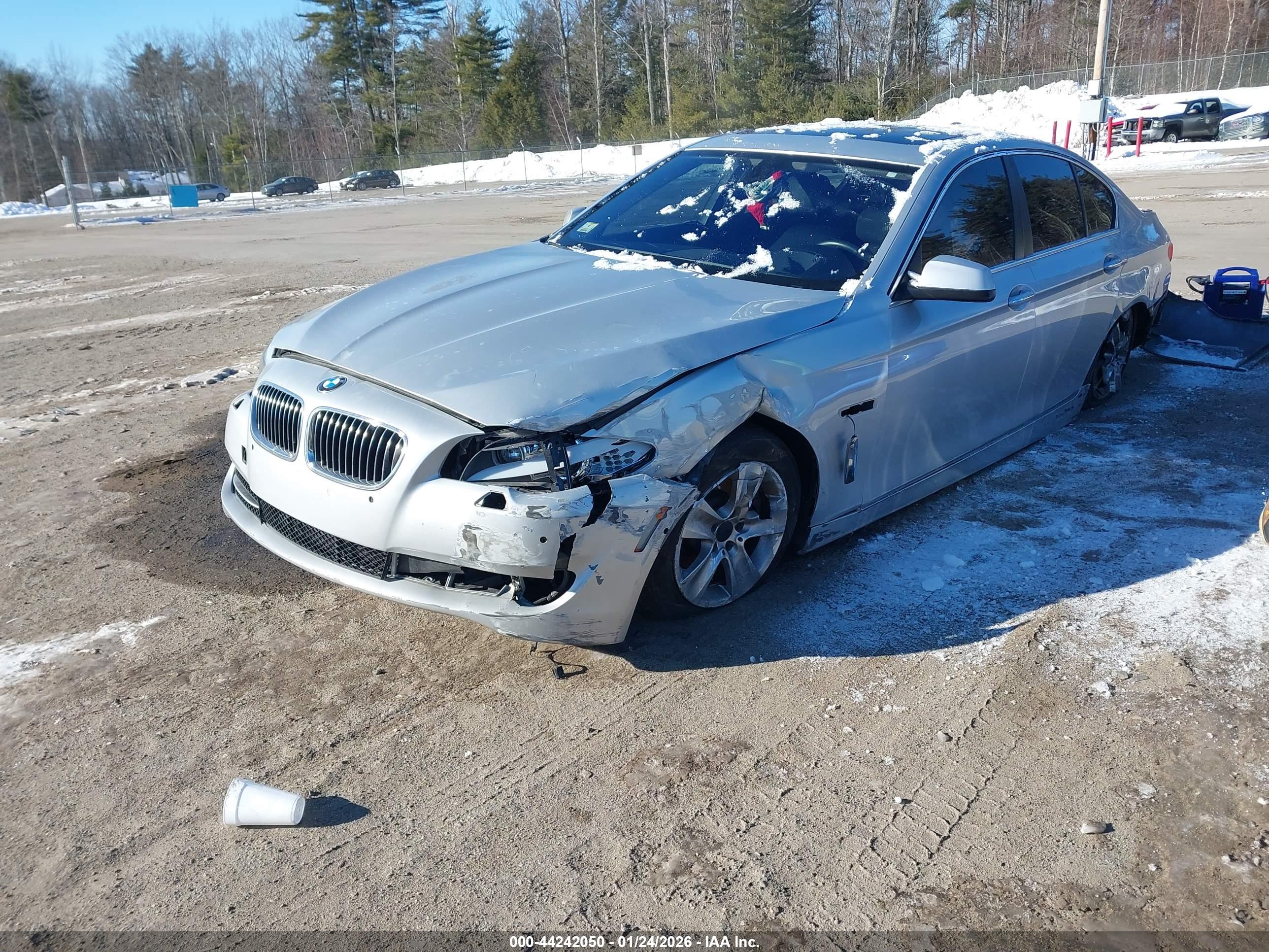 BMW 528I image 2