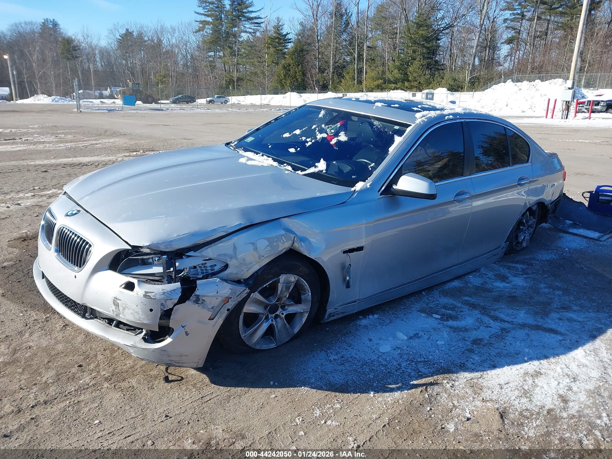 BMW 528I image 6