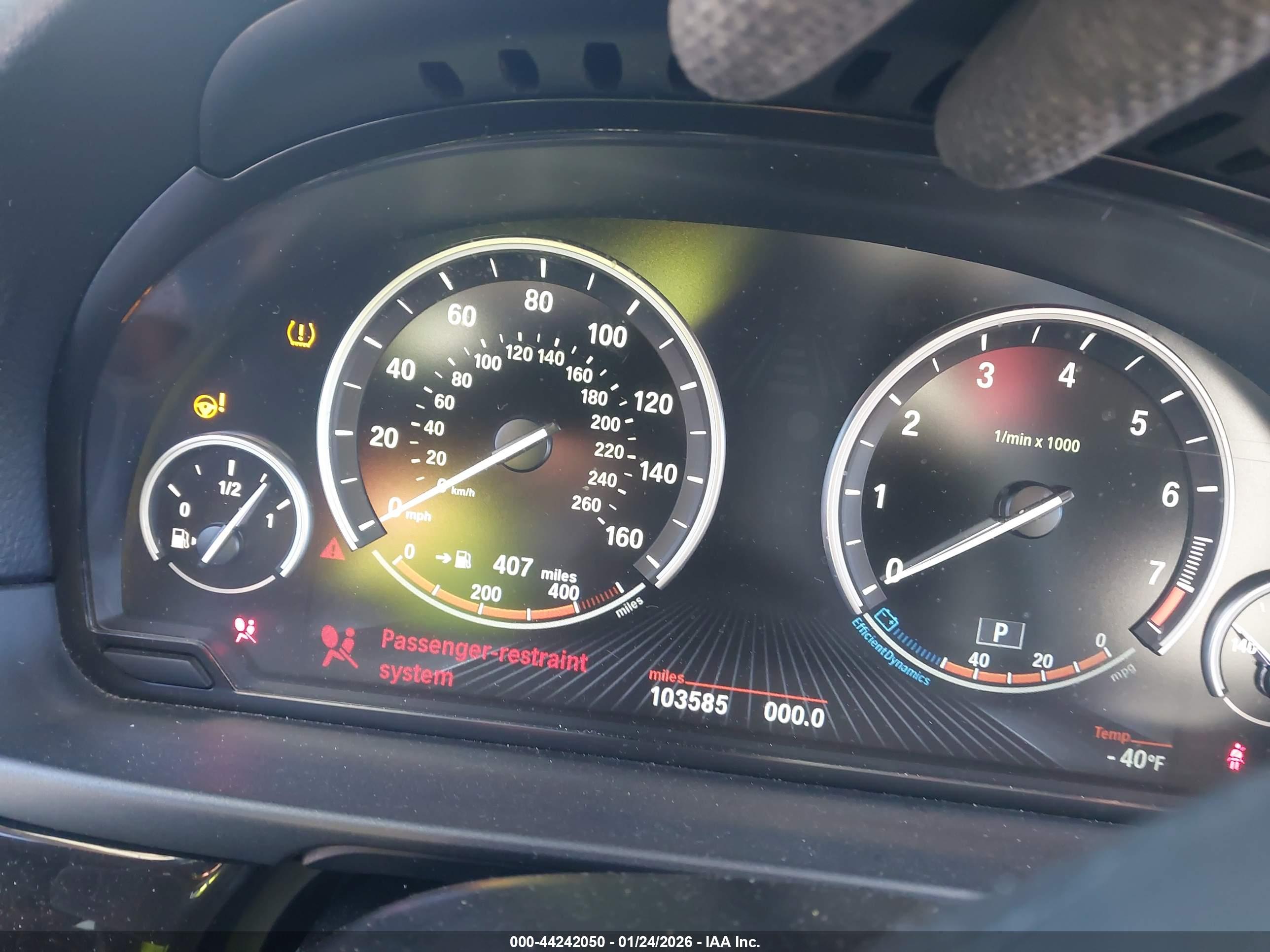 BMW 528I image 7