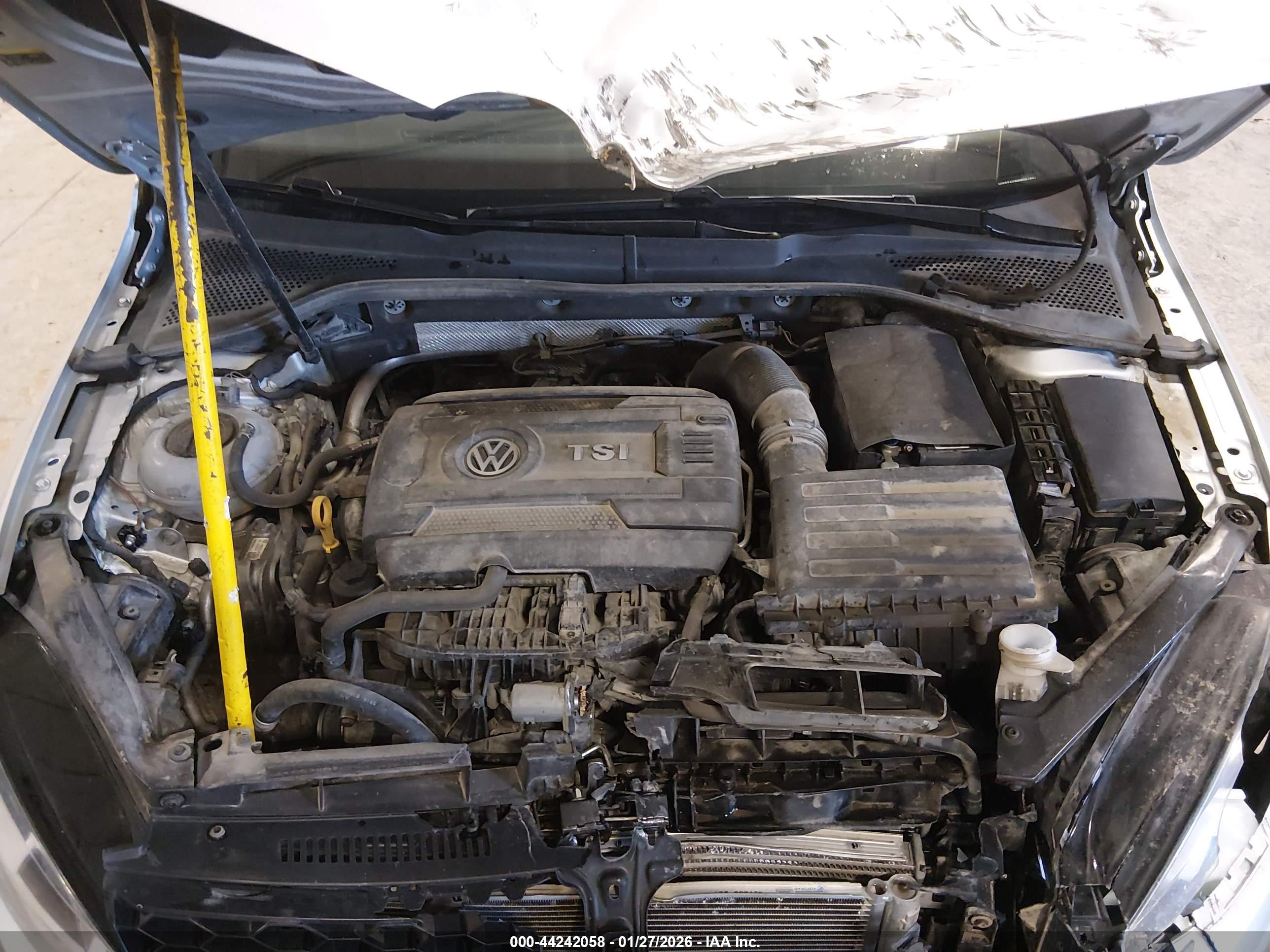VOLKSWAGEN GOLF image 10