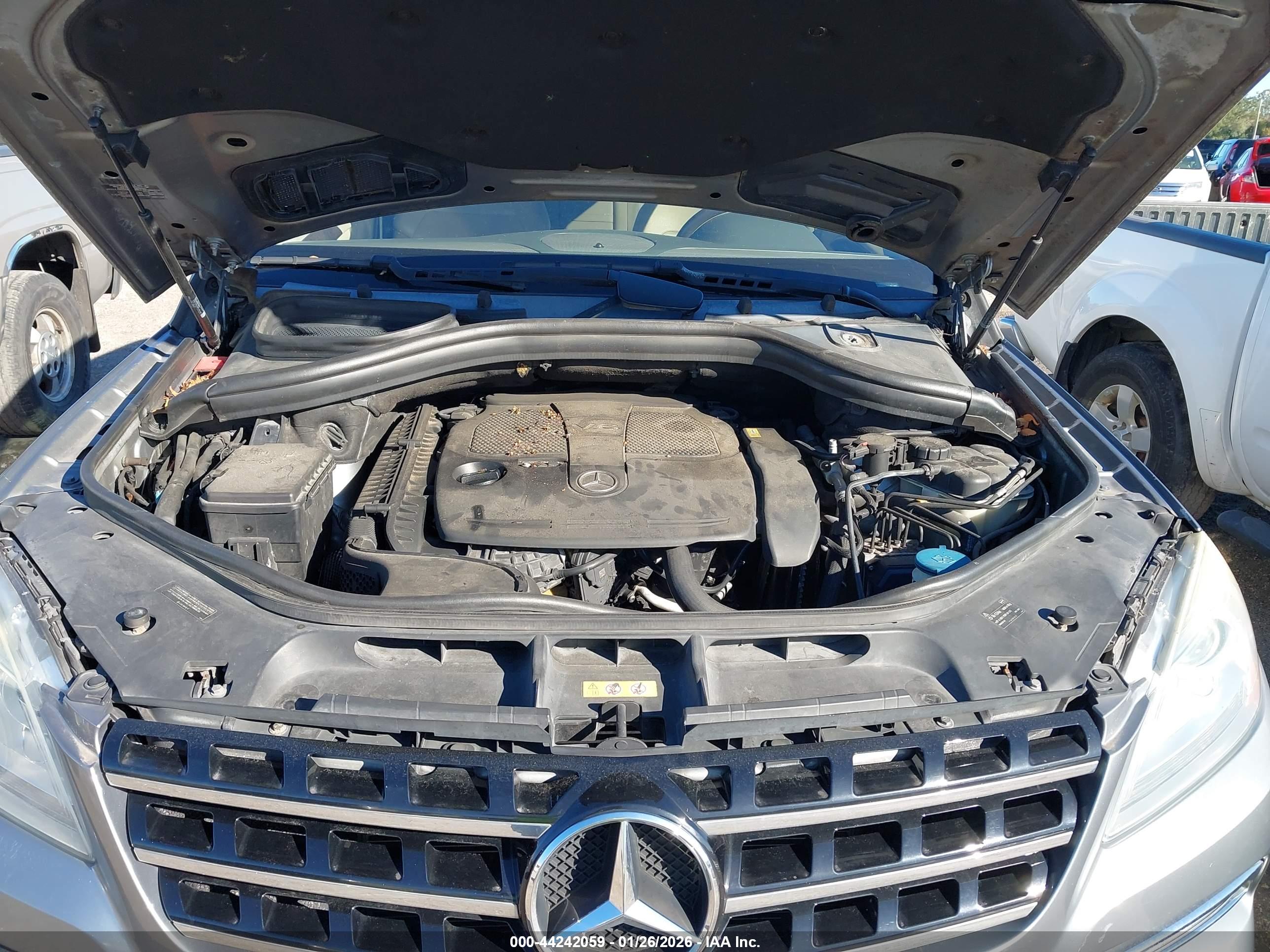 MERCEDES-BENZ ML image 10