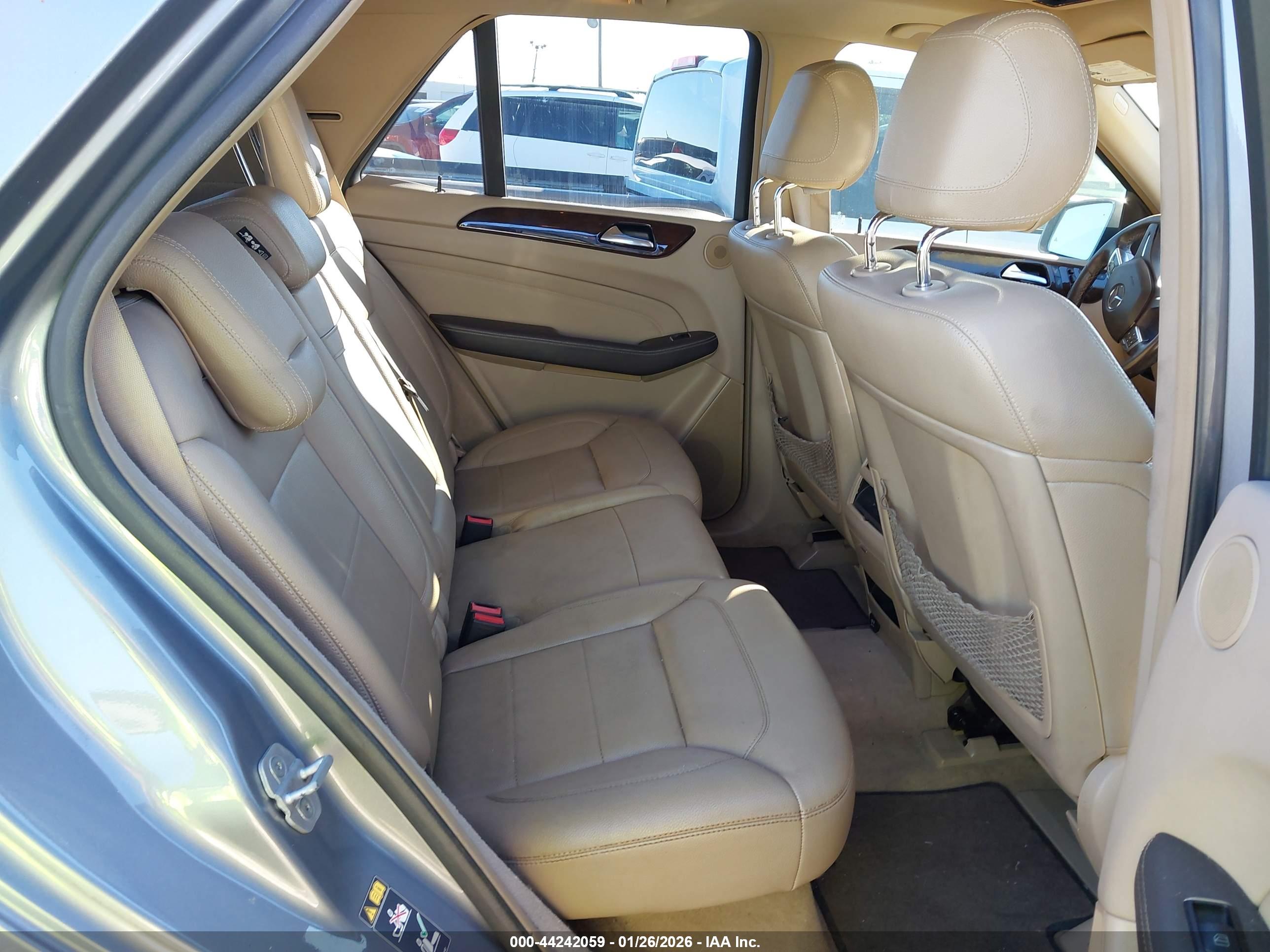 MERCEDES-BENZ ML image 8