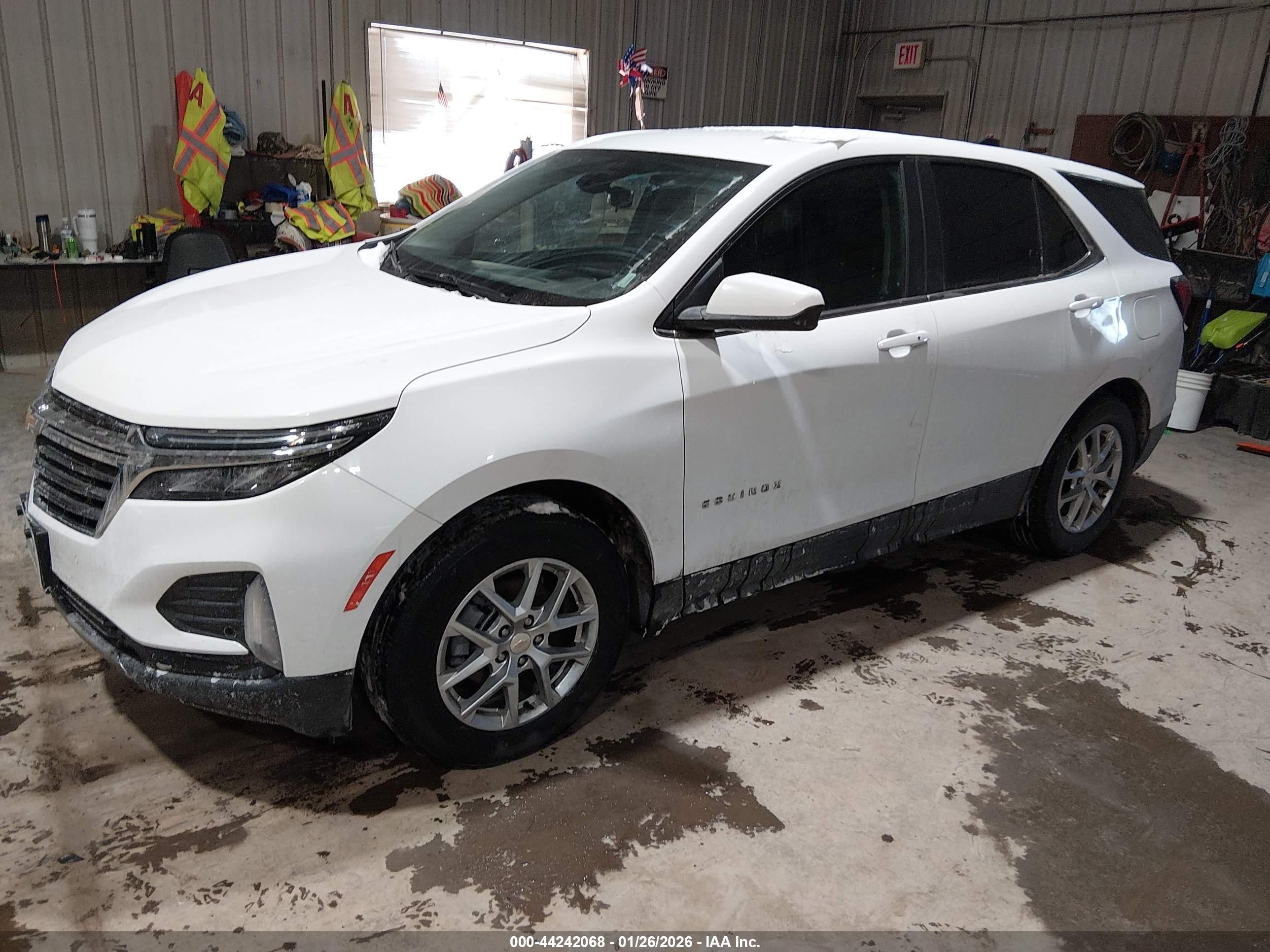 CHEVROLET EQUINOX image 2