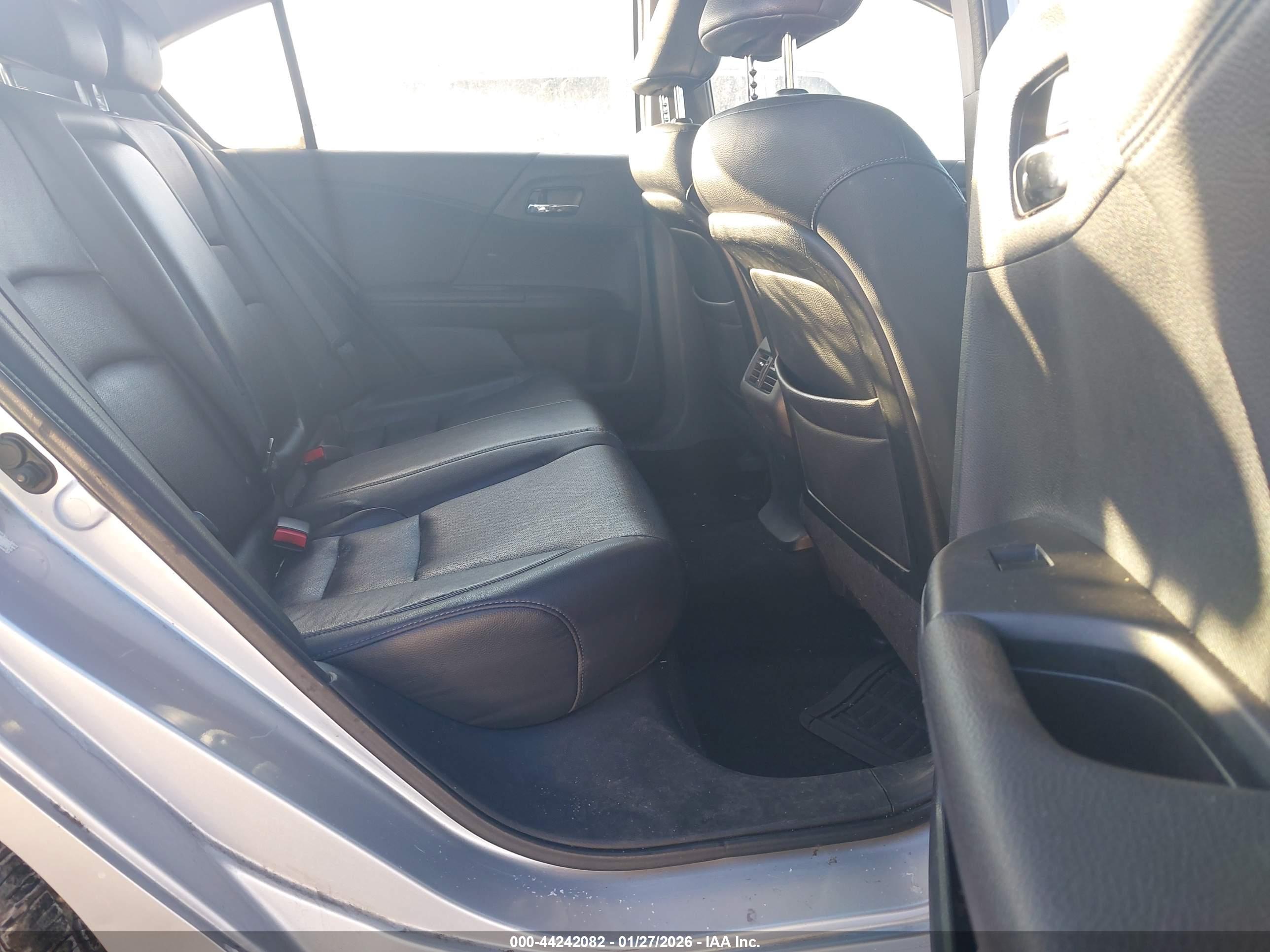 HONDA ACCORD image 8