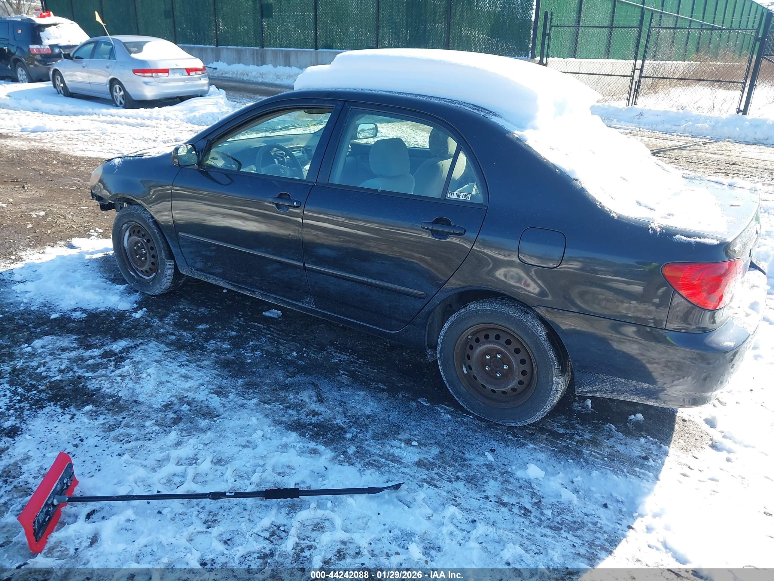 TOYOTA COROLLA image 3
