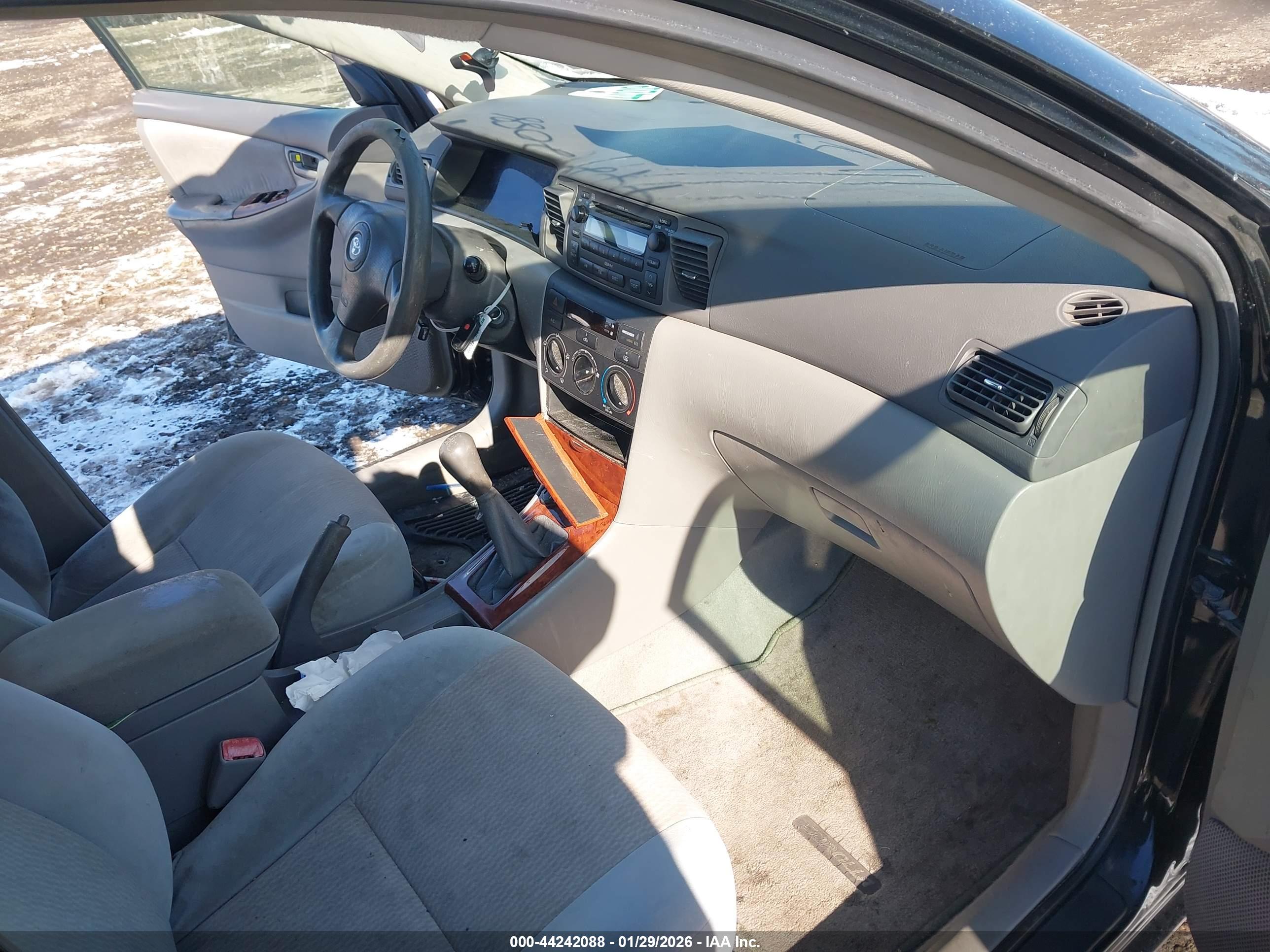 TOYOTA COROLLA image 5