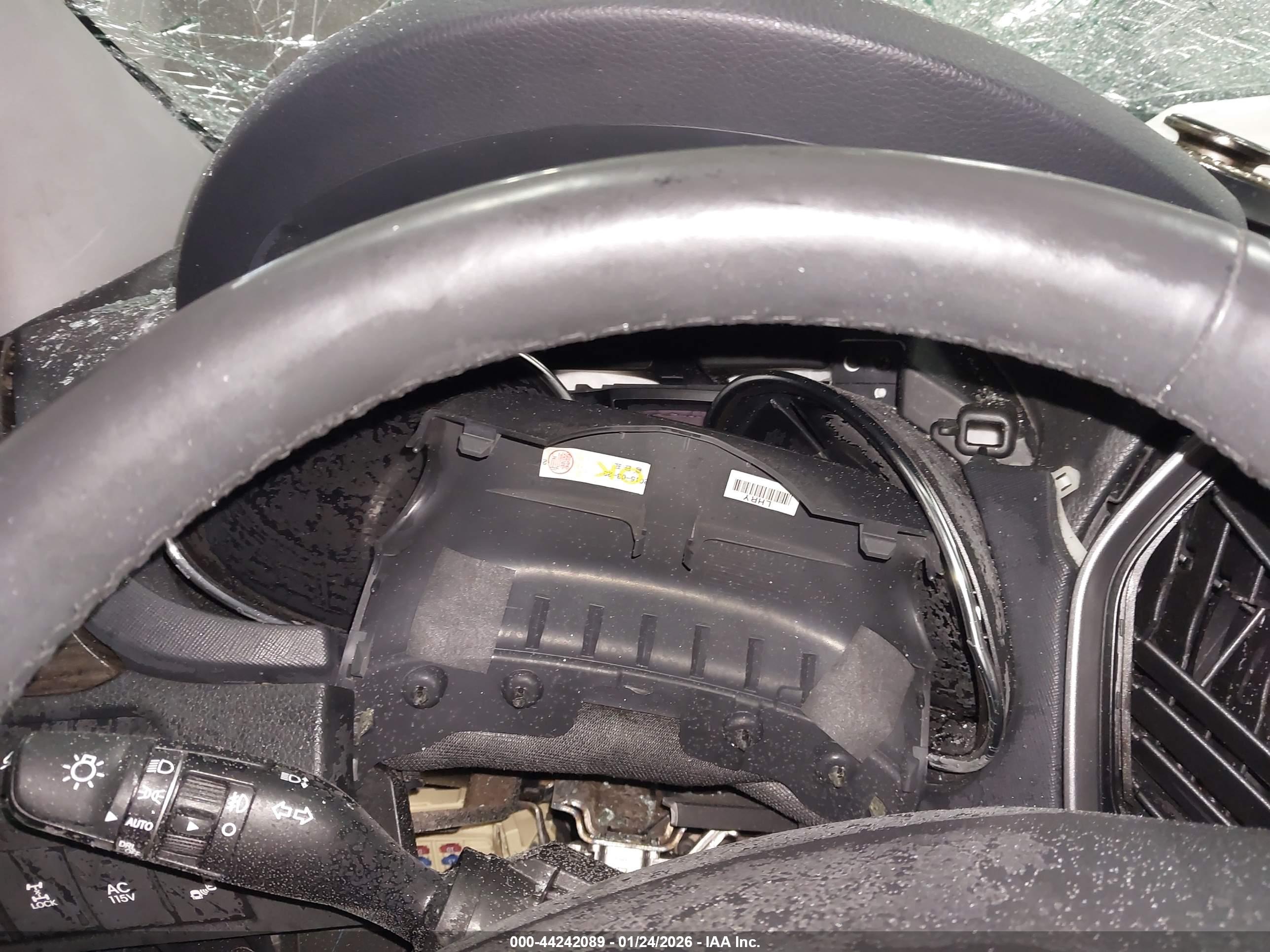HYUNDAI SANTA image 7