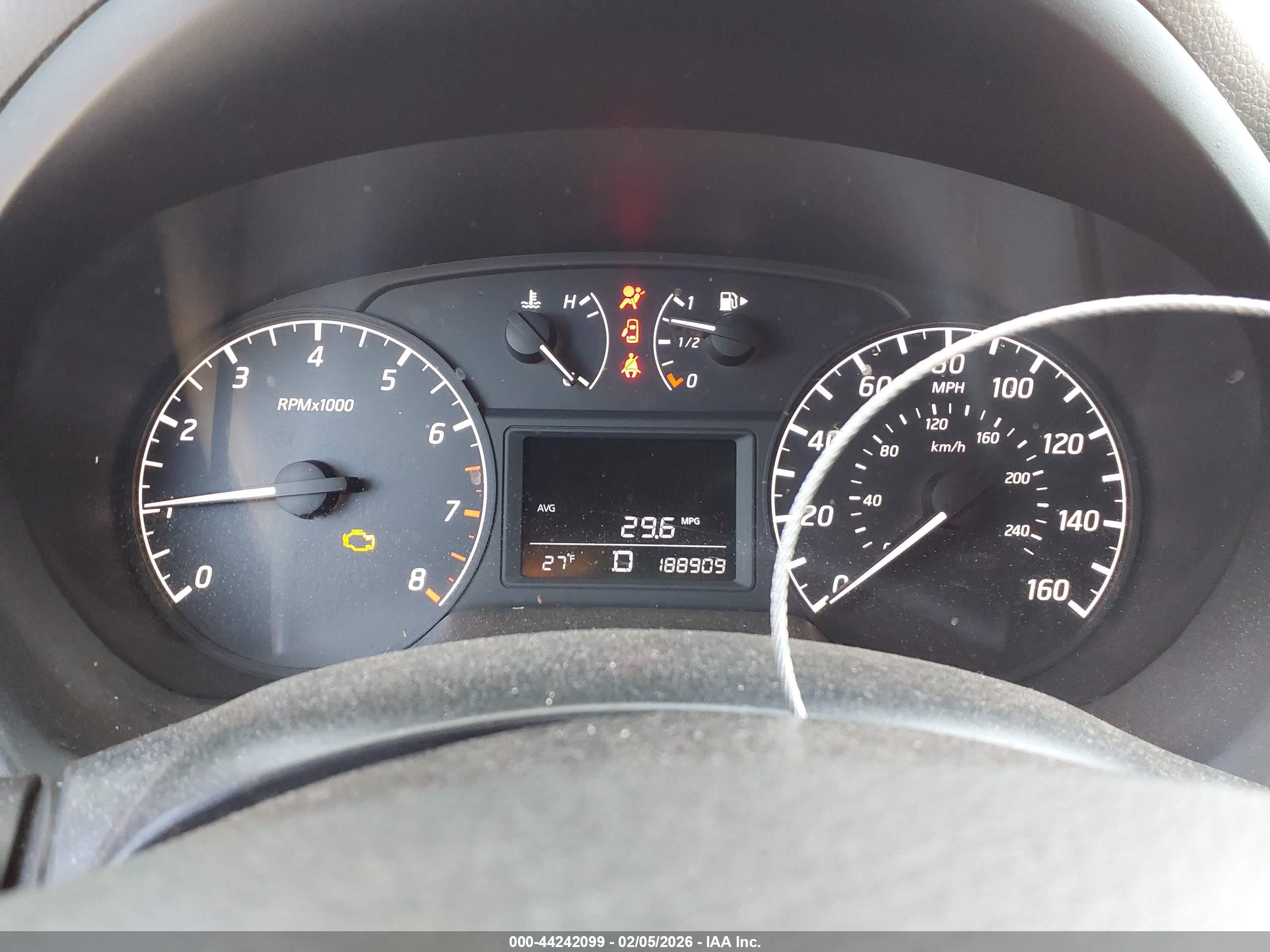 NISSAN SENTRA image 7