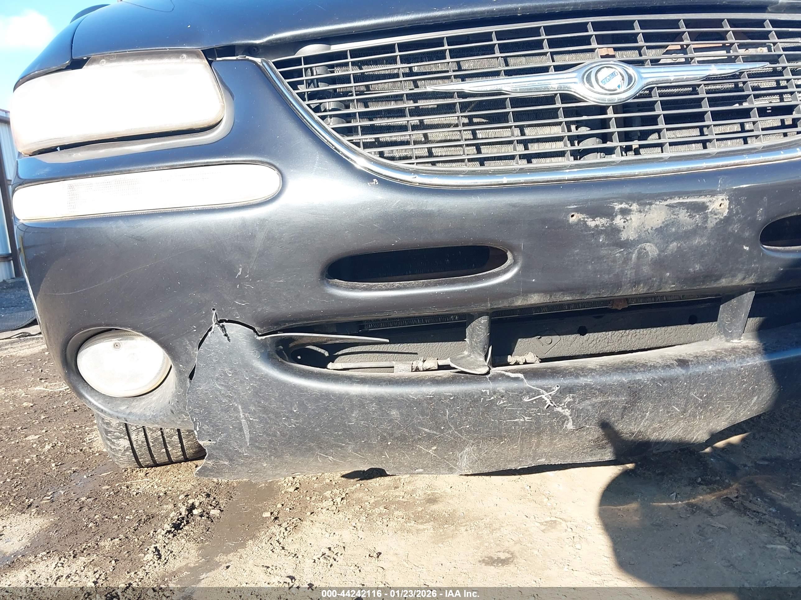CHRYSLER TOWN image 6