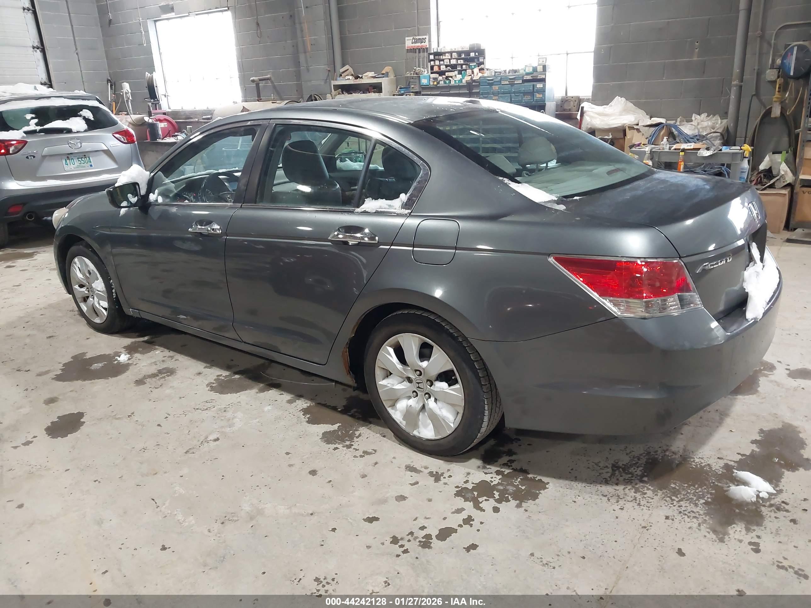 HONDA ACCORD image 3