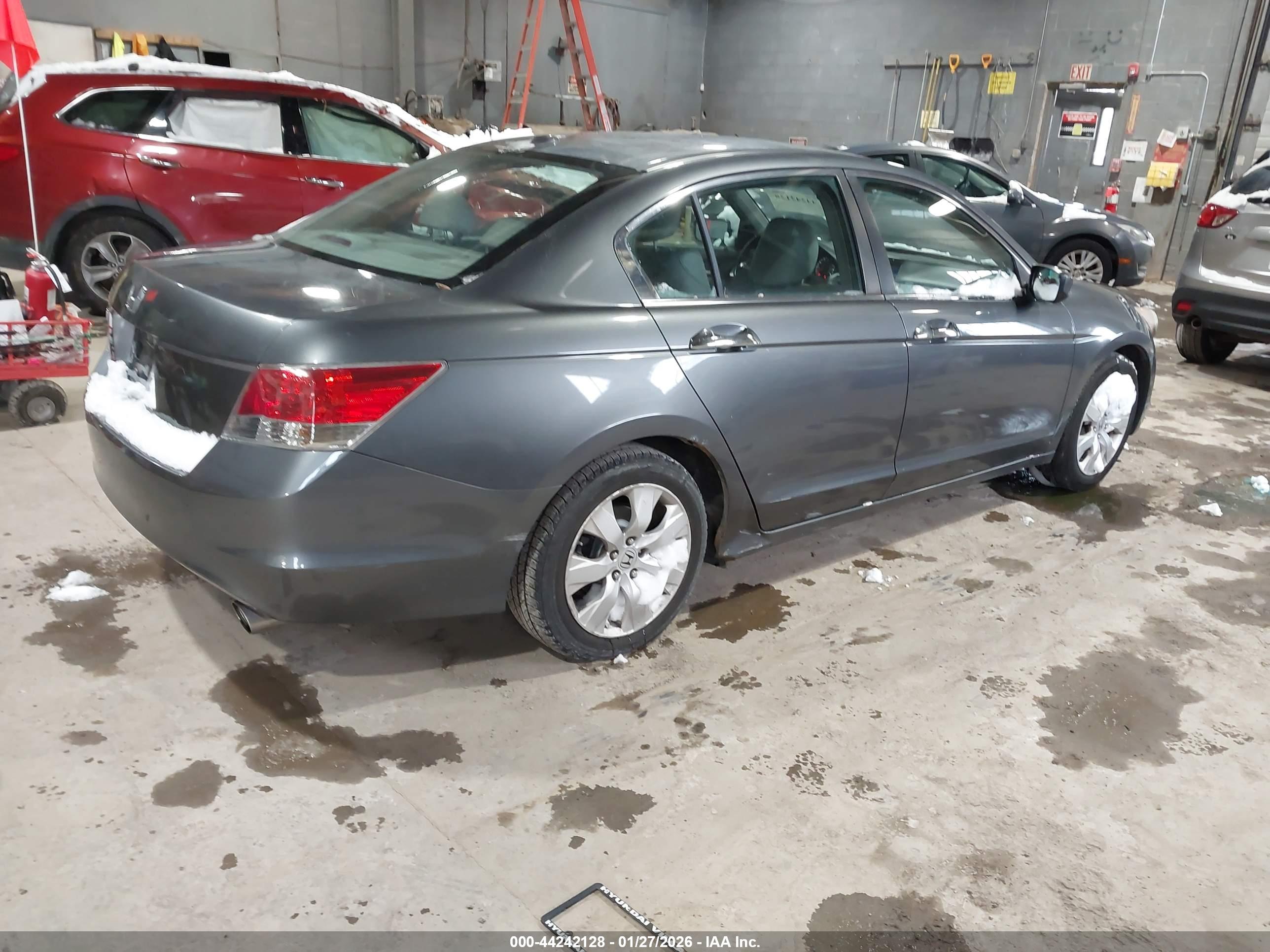 HONDA ACCORD image 4