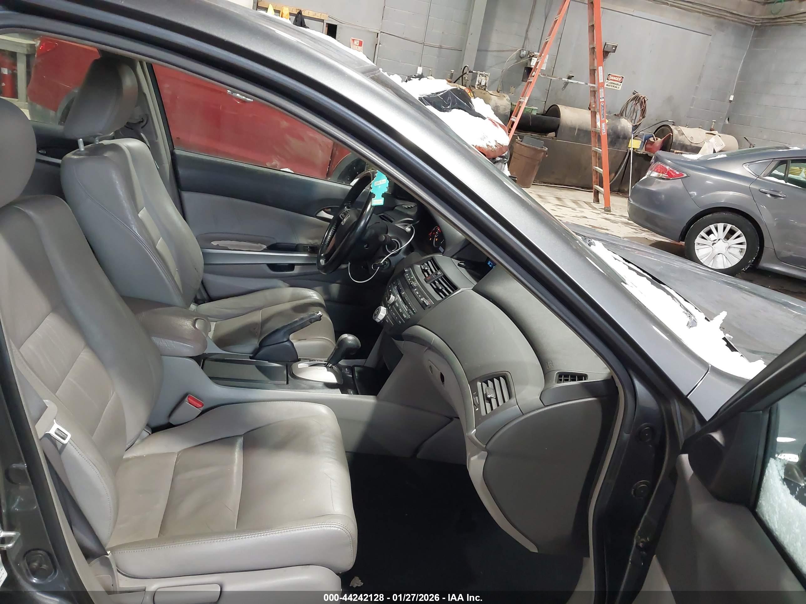 HONDA ACCORD image 5