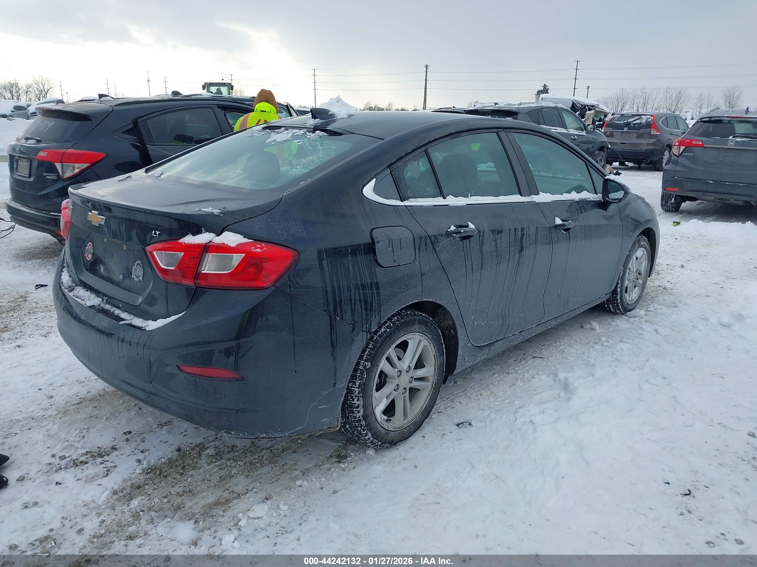 CHEVROLET CRUZE image 4