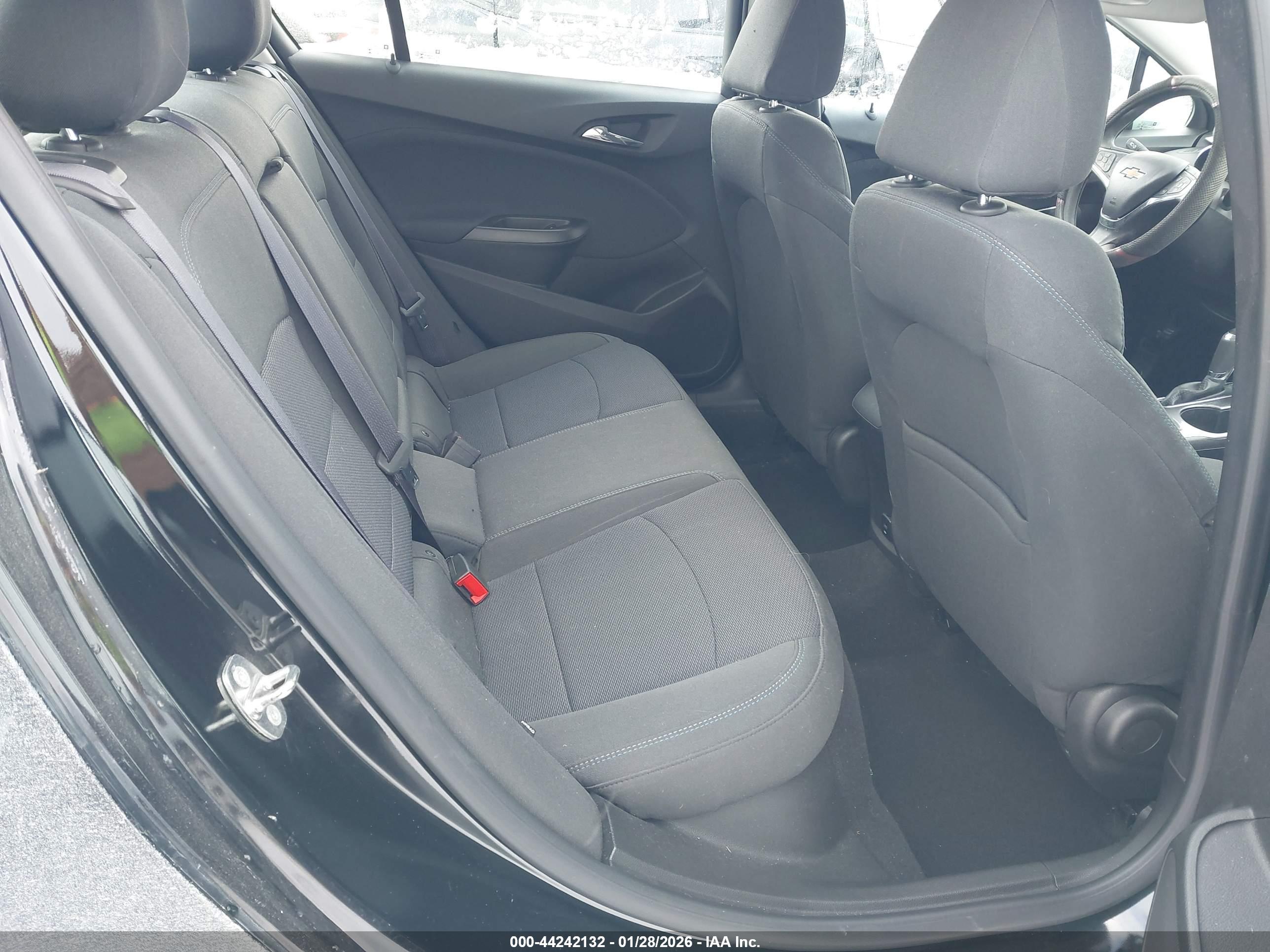 CHEVROLET CRUZE image 8