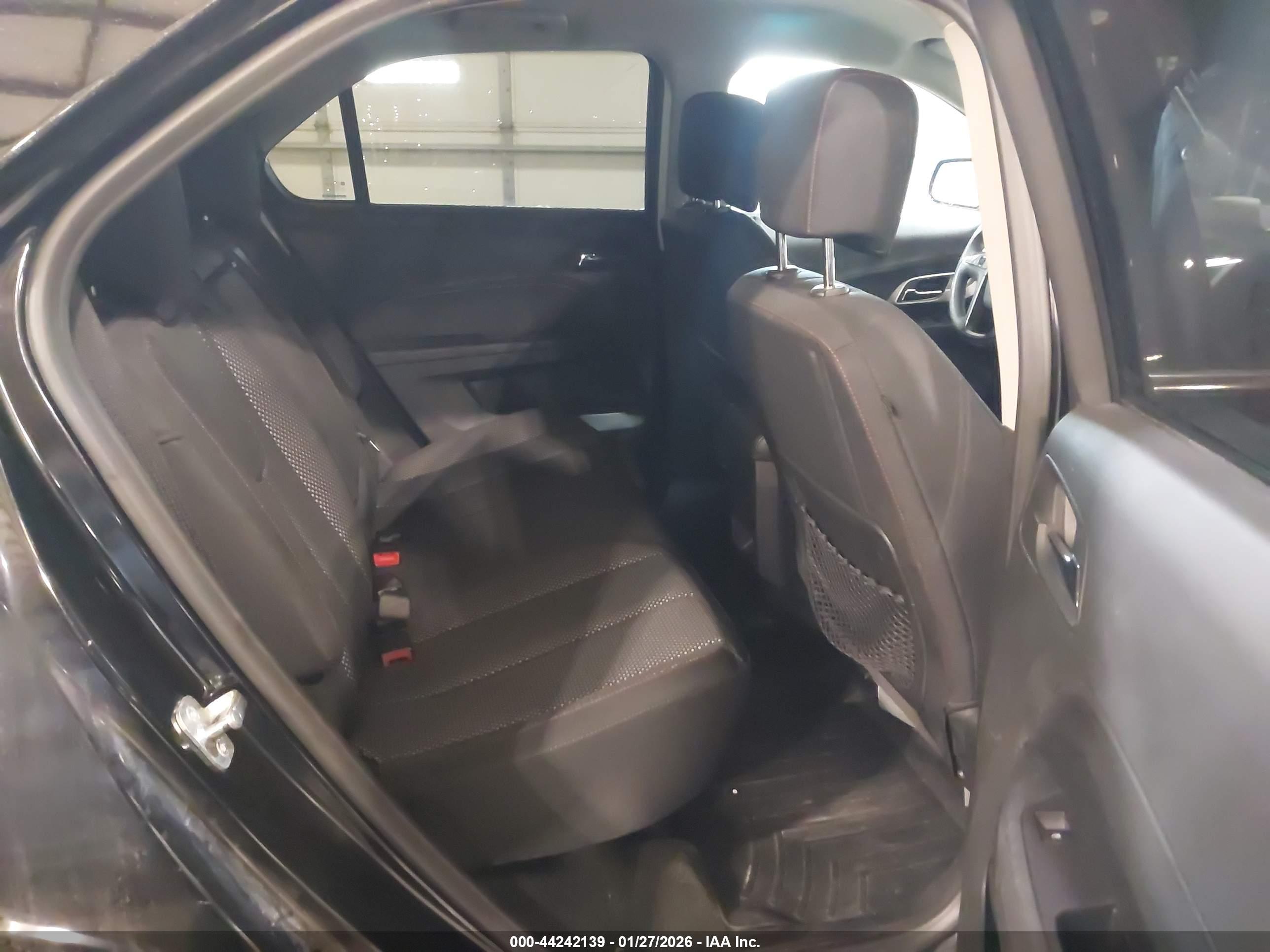 CHEVROLET EQUINOX image 8