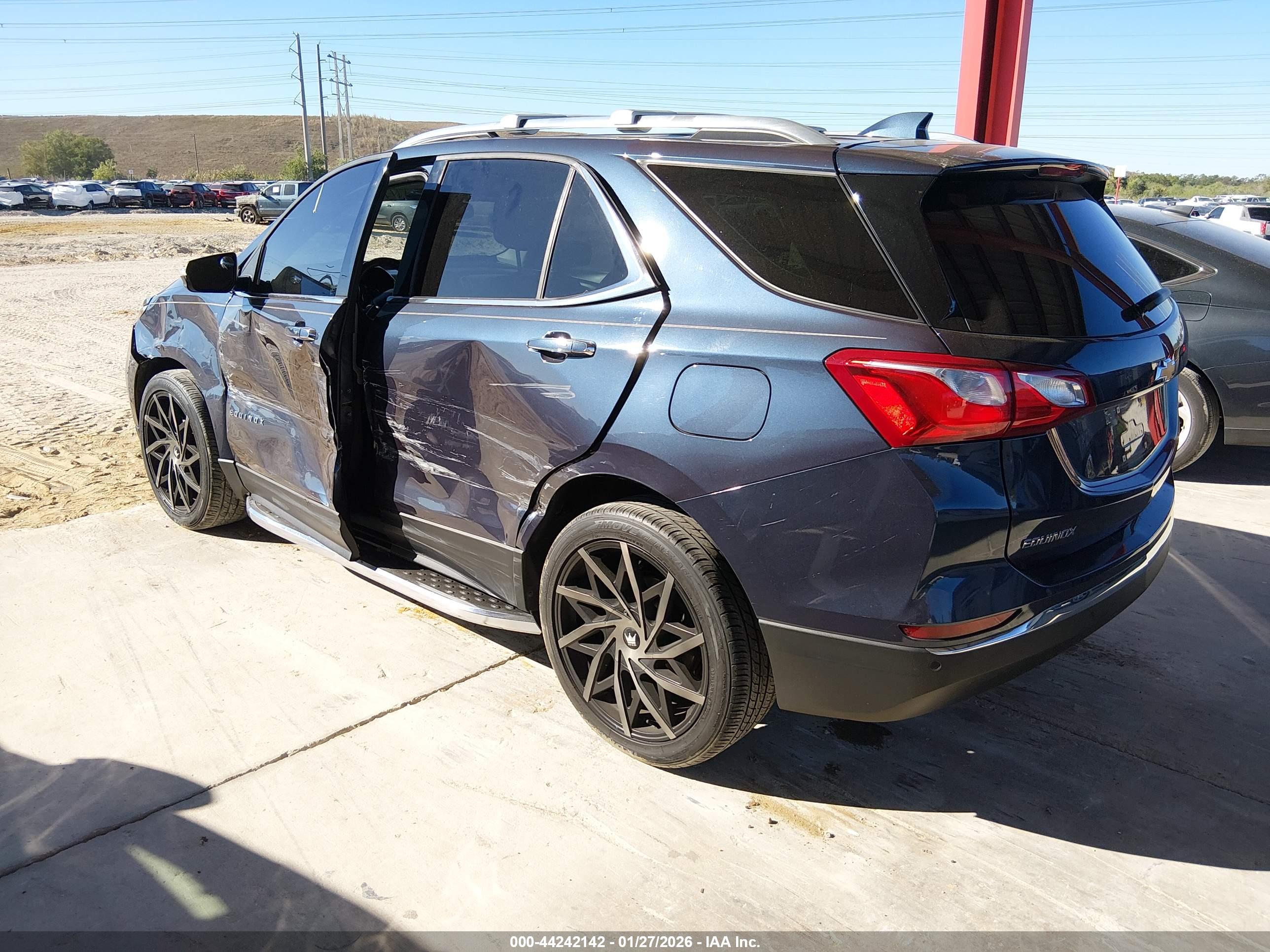 CHEVROLET EQUINOX image 3