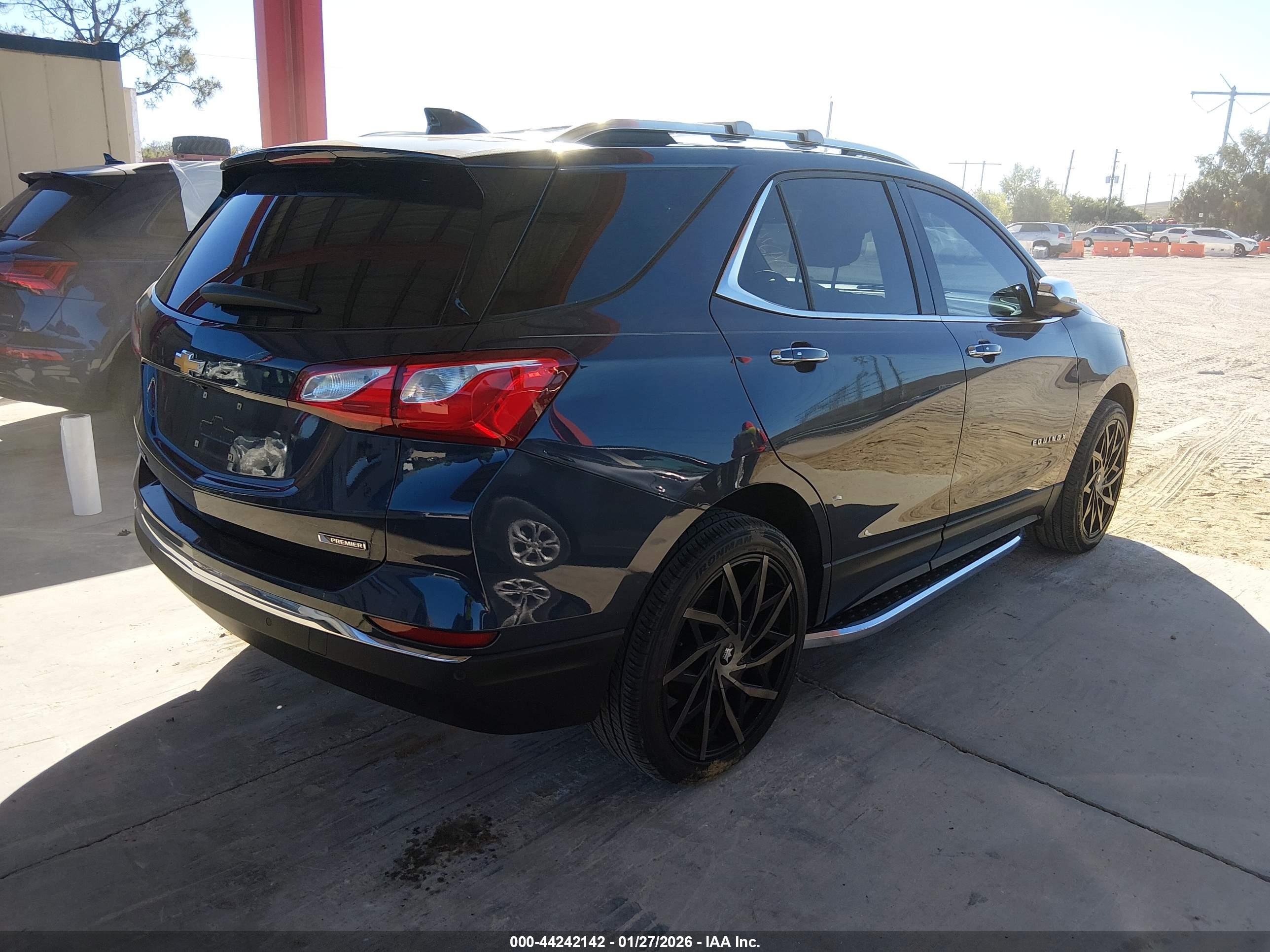 CHEVROLET EQUINOX image 4