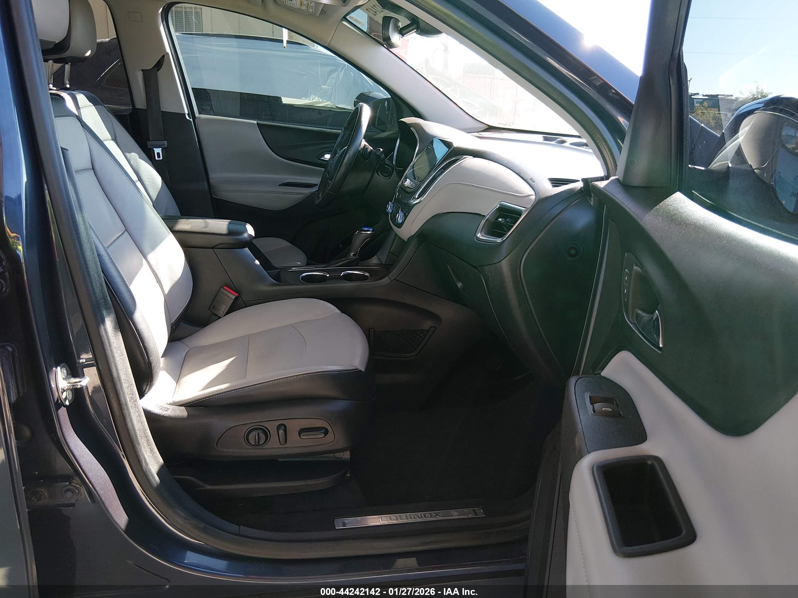 CHEVROLET EQUINOX image 5