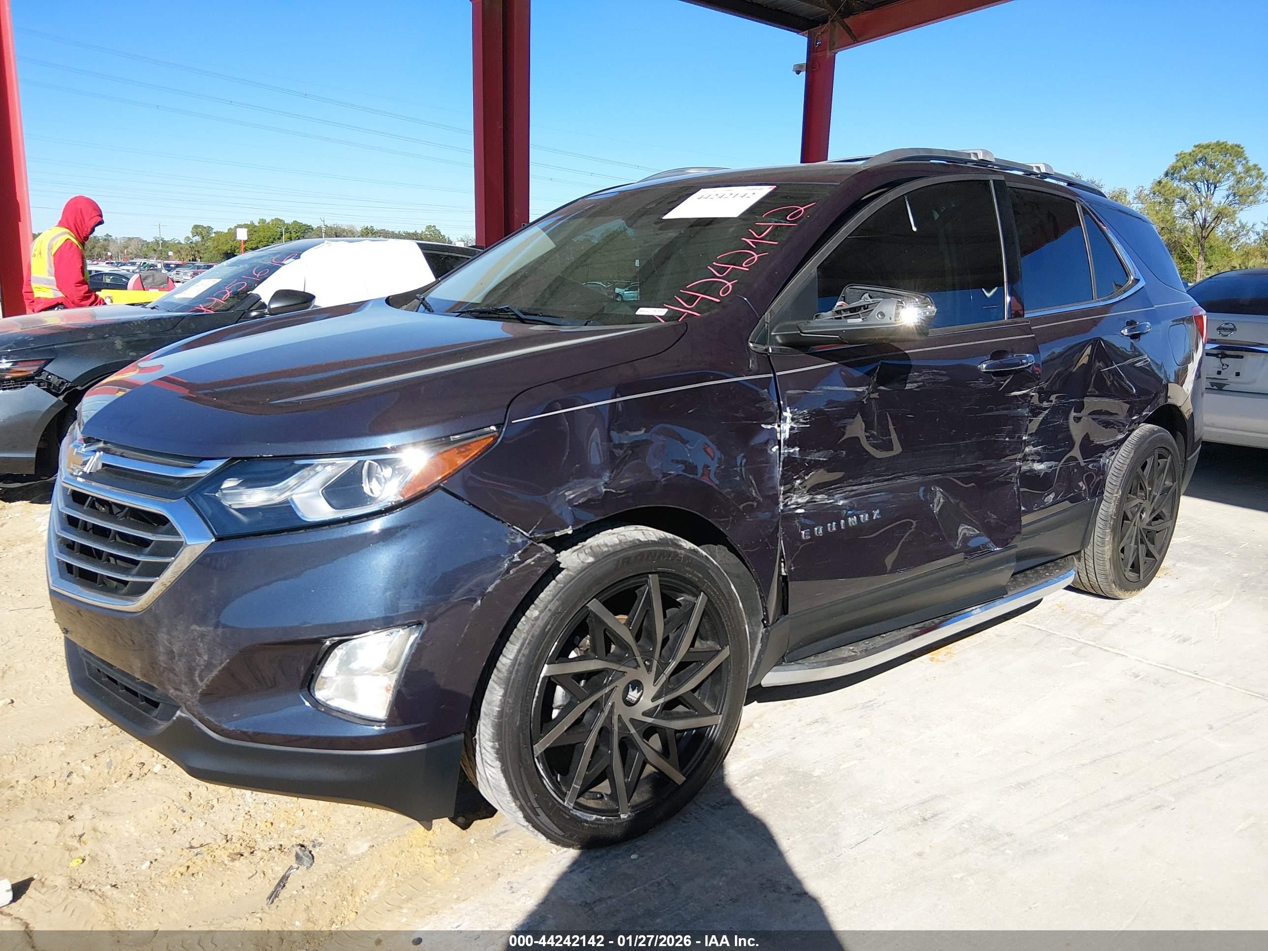 CHEVROLET EQUINOX image 6