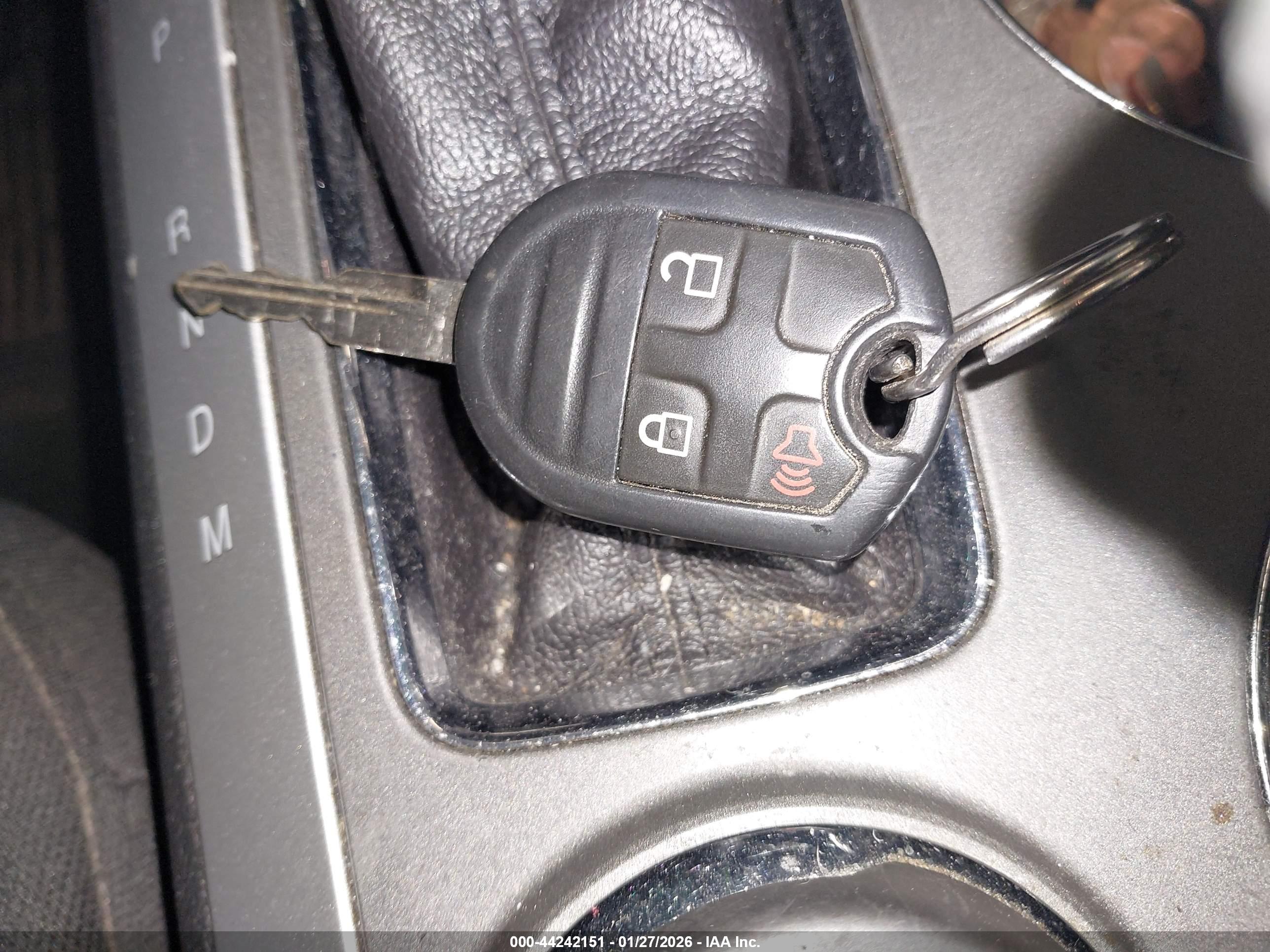 FORD EXPLORER image 11