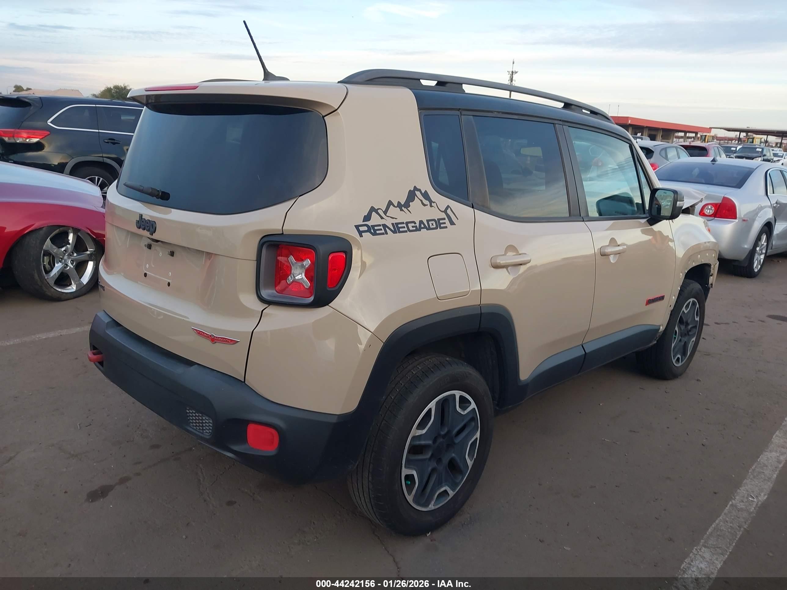 JEEP RENEGADE image 4