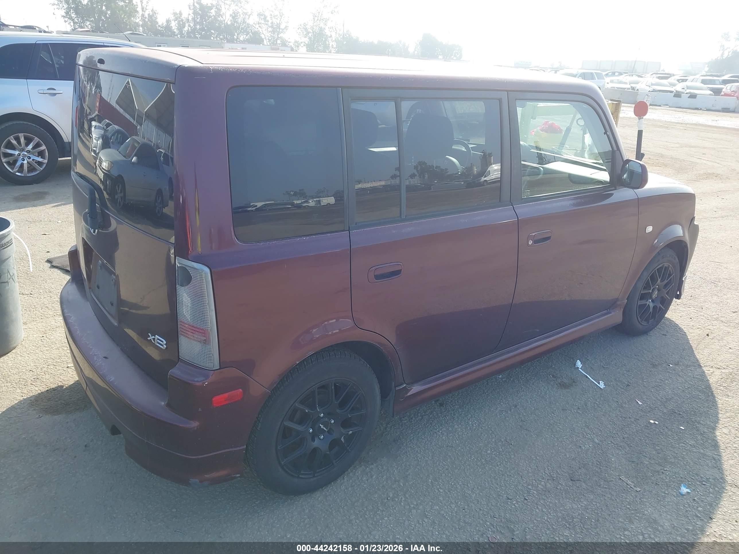 SCION XB image 4