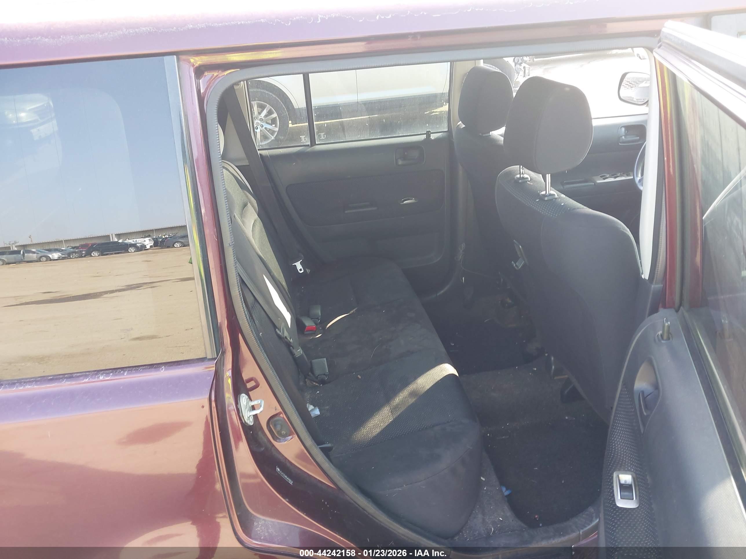 SCION XB image 8