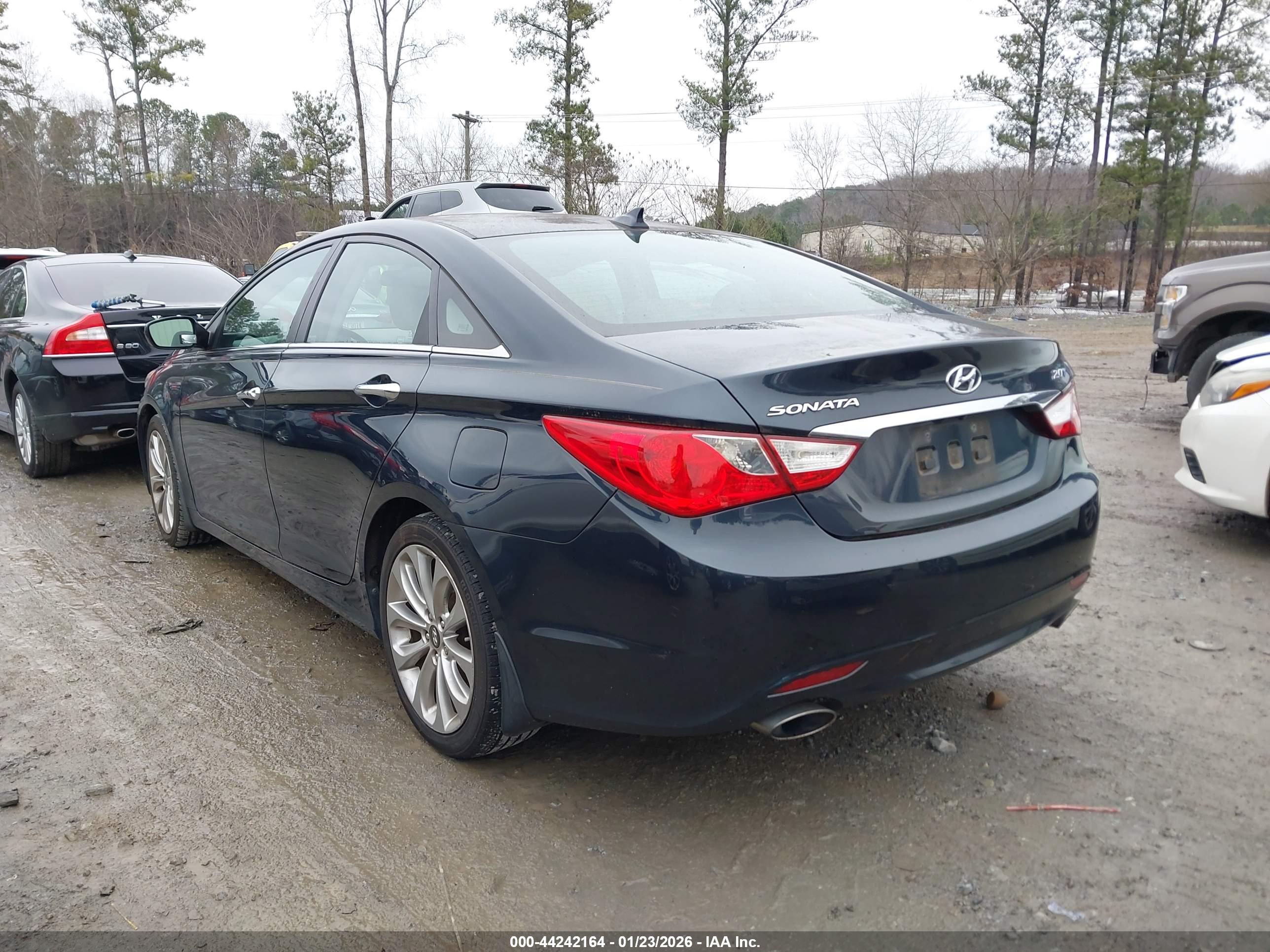 HYUNDAI SONATA image 3